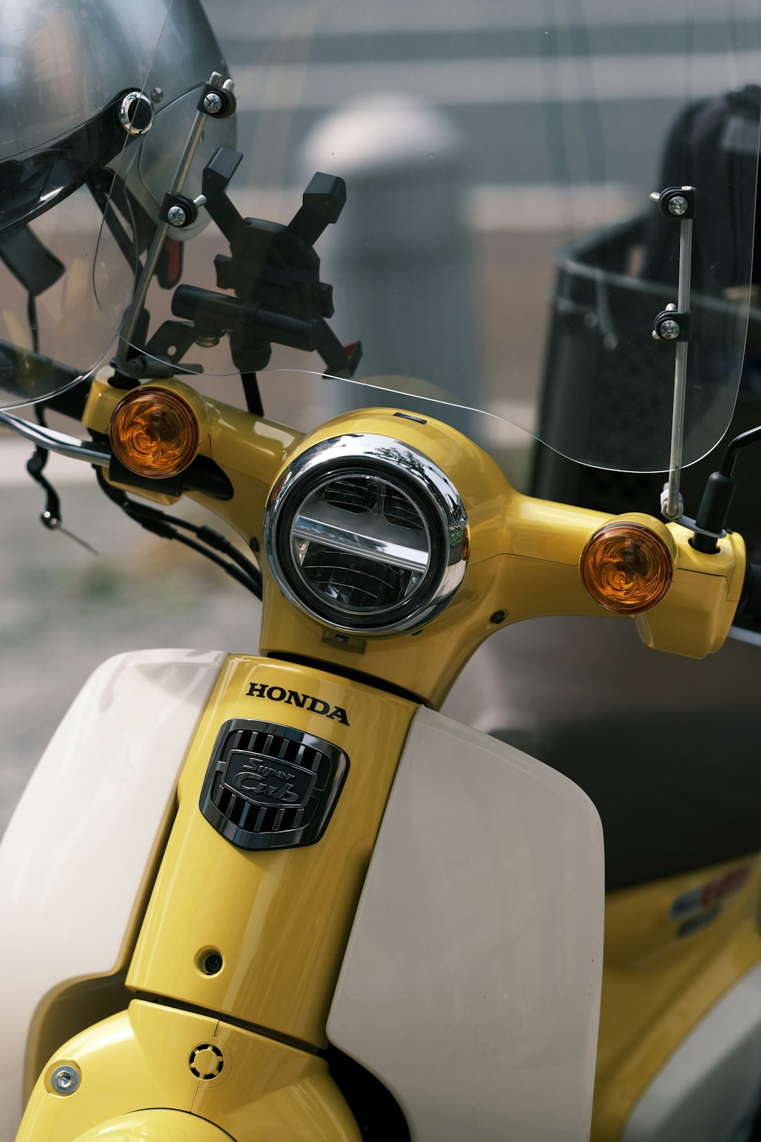 yellow and black motorcycle in close up photography