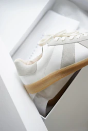 white nike air force 1 shoes