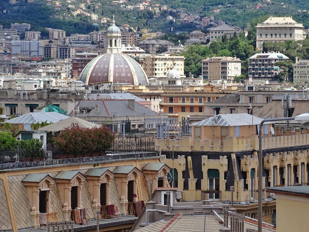 Veduta aerea degli edifici della città durante il giorno