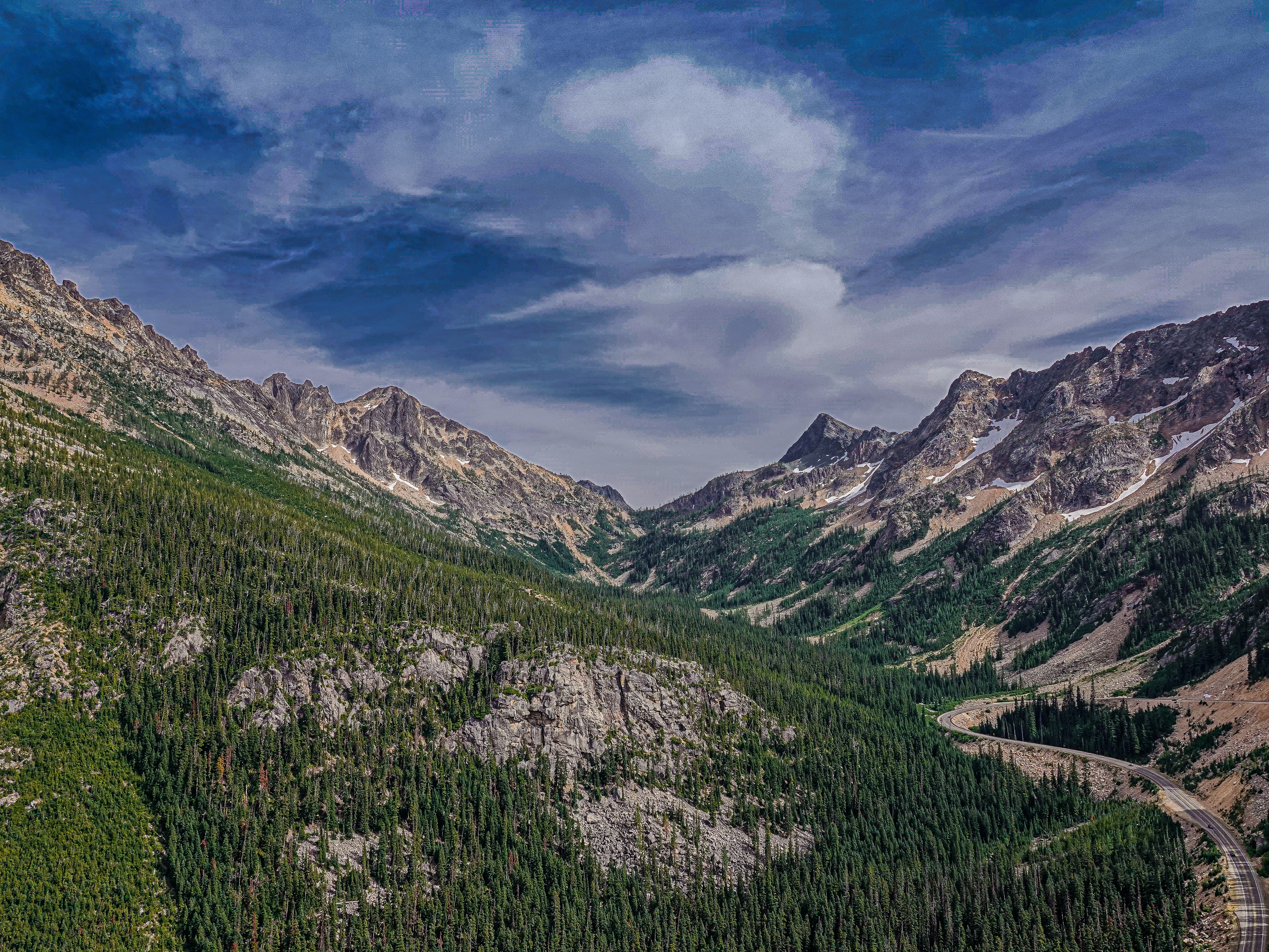 Photo by pavlpolo_official