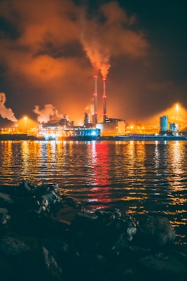 silhouette of city skyline during sunset