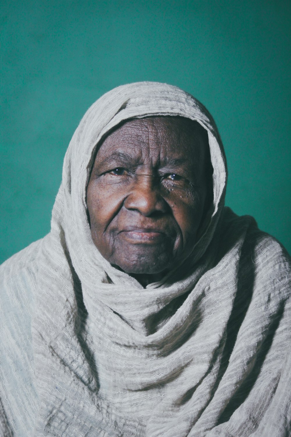 man in white hijab and white thobe