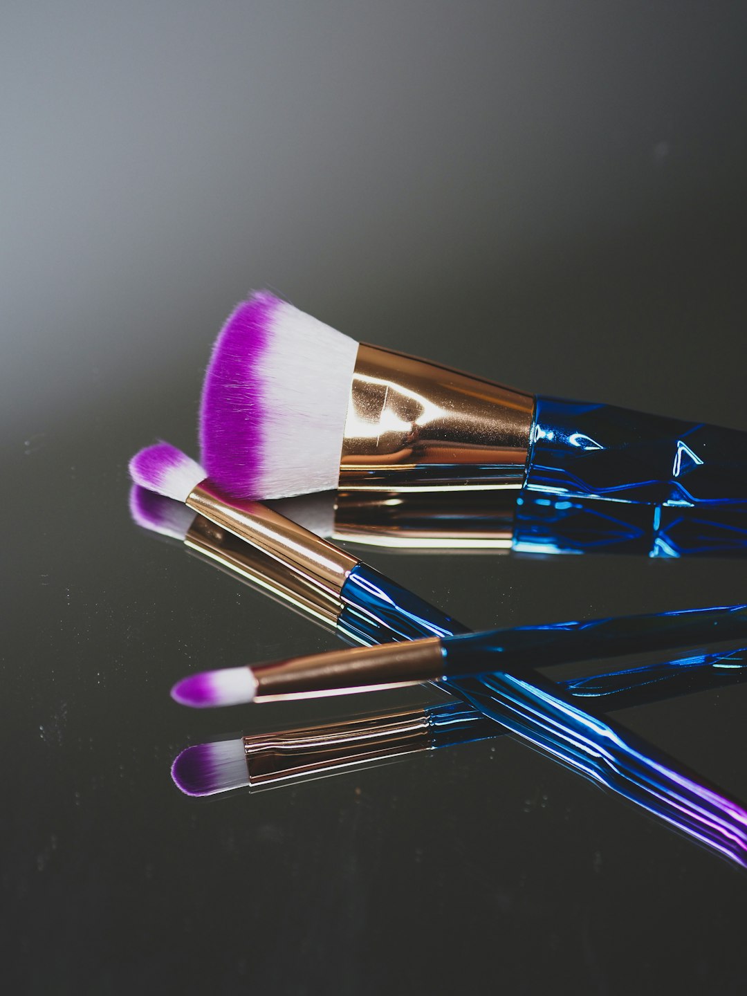 purple and brown makeup brush