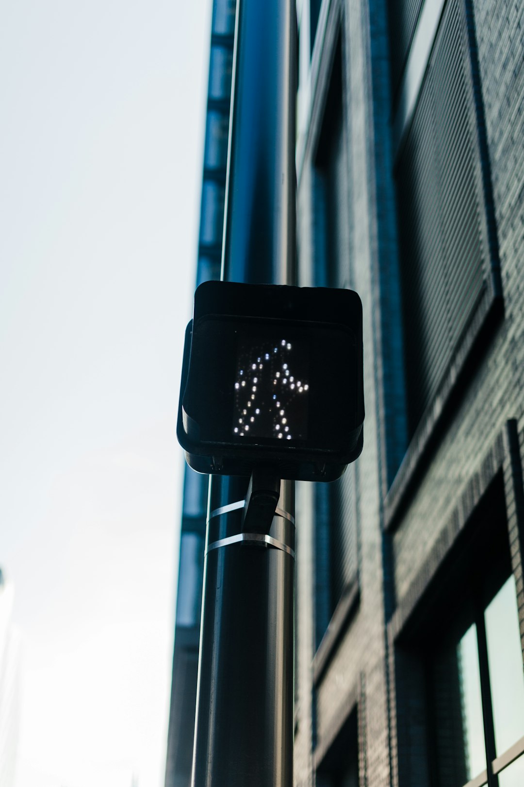 black and white traffic light