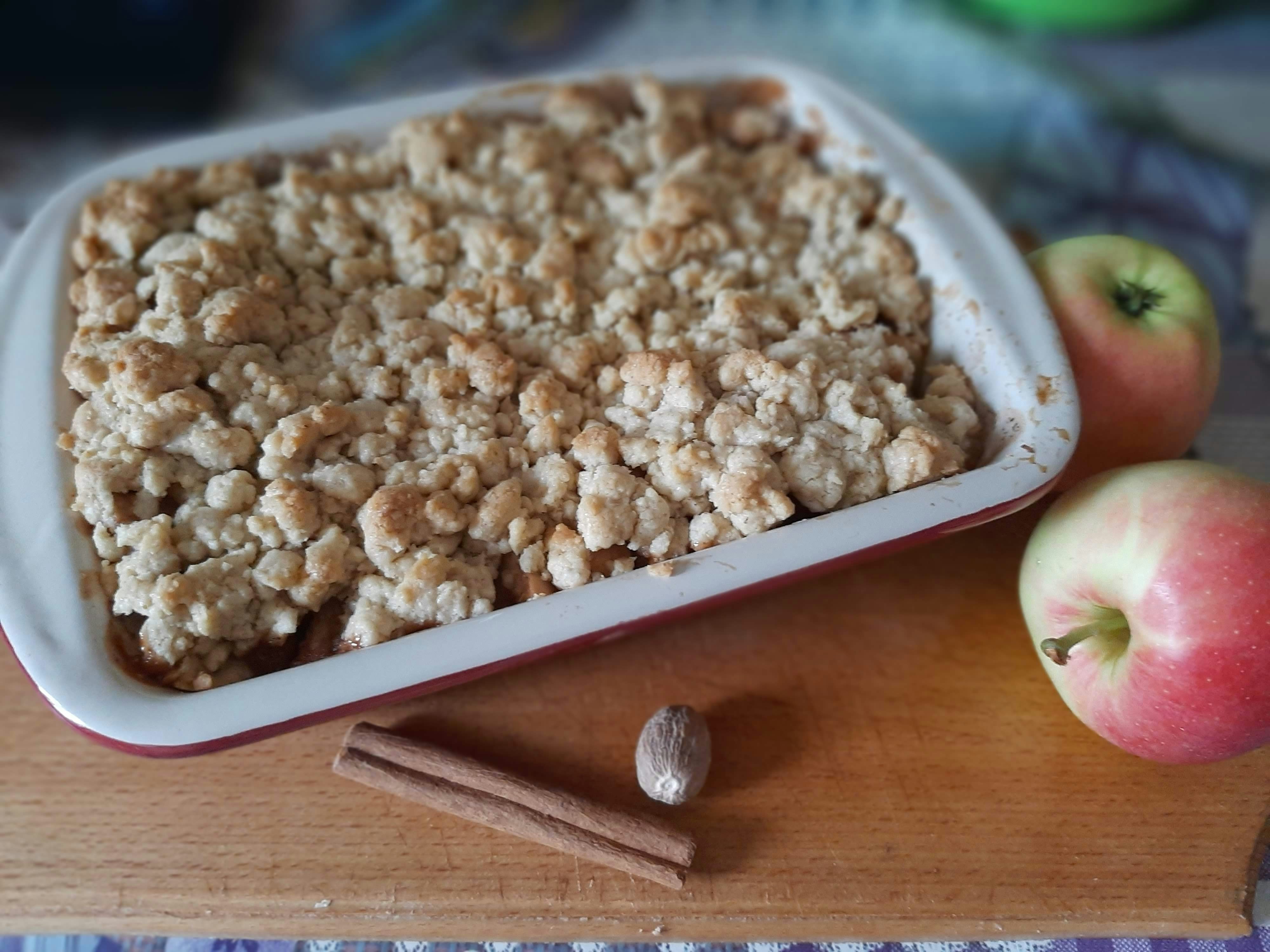 Classic Apple Crumble