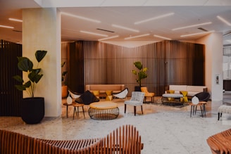HotelArt: Κλασικό Μοτίβο Ρεσεψιόν