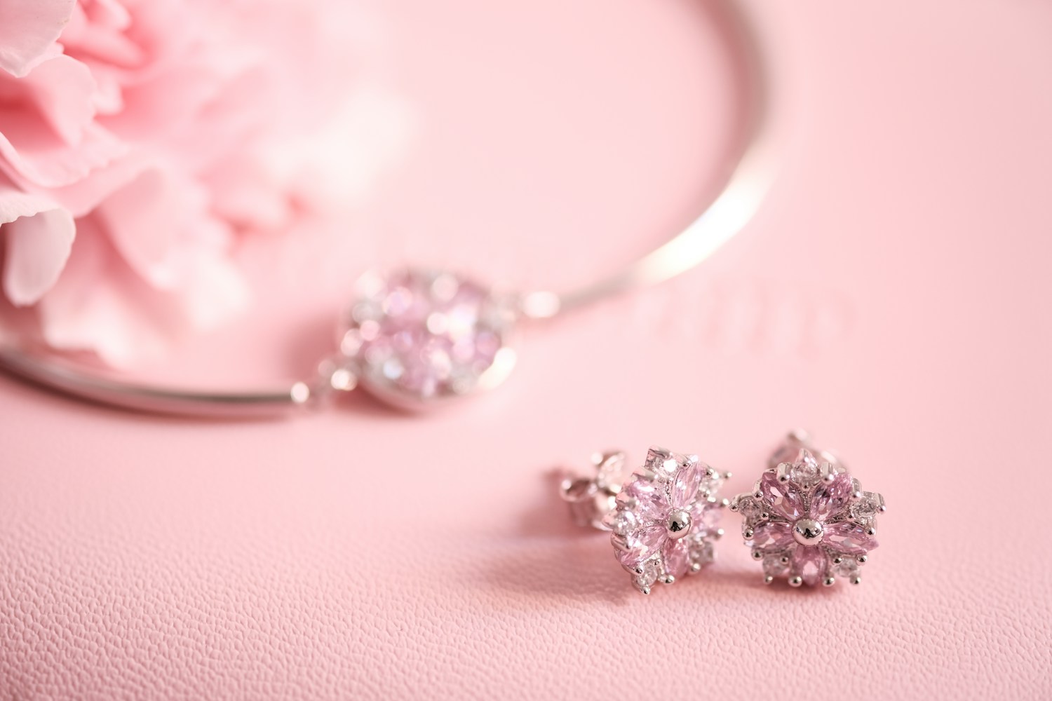 Stunning jewelry pieces