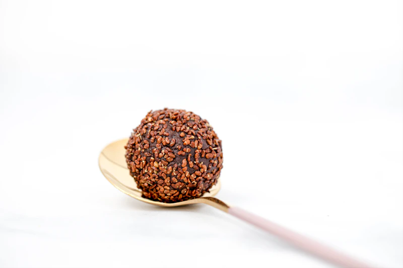 Cashew & Coconut Protein Balls