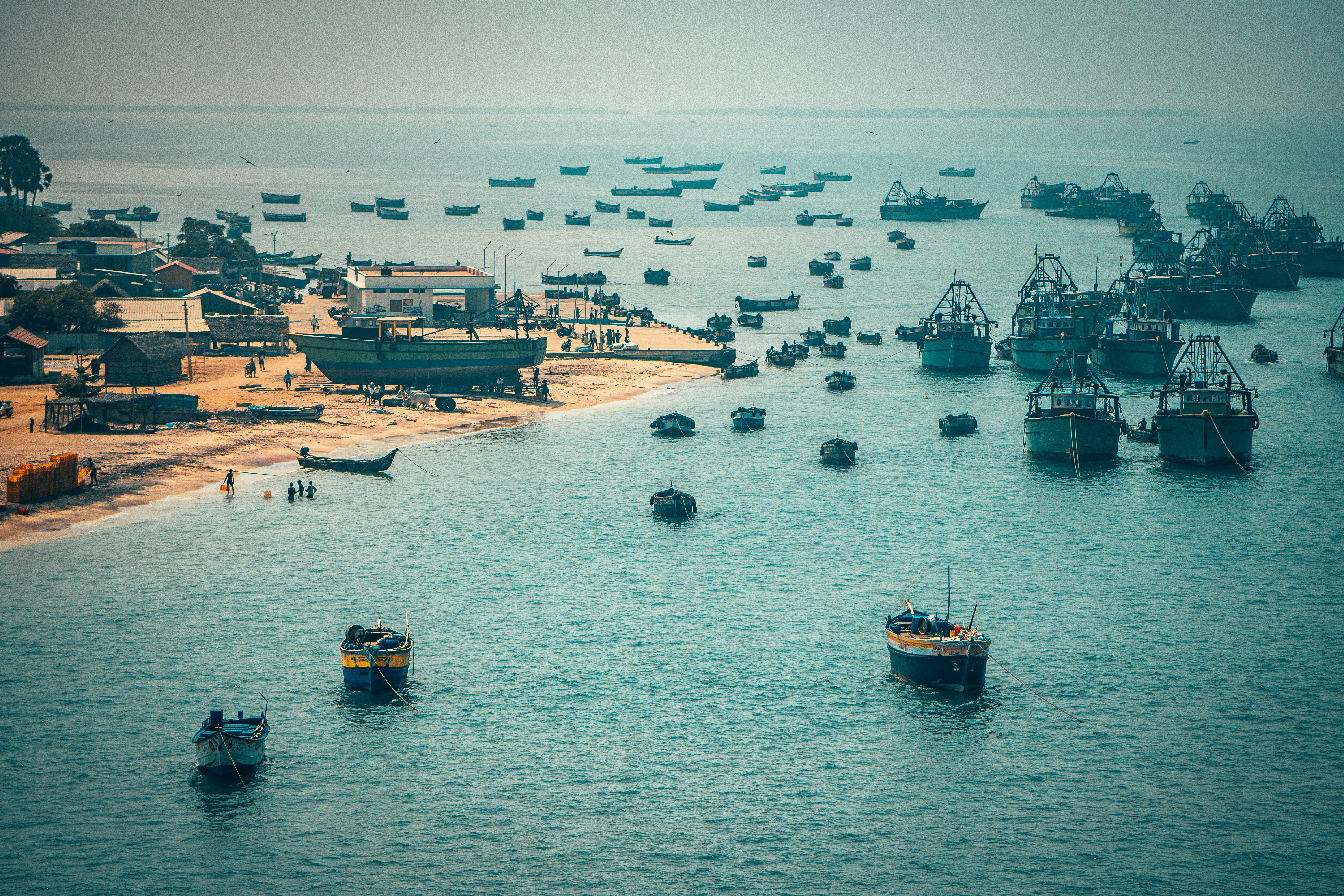 boats on sea during daytime