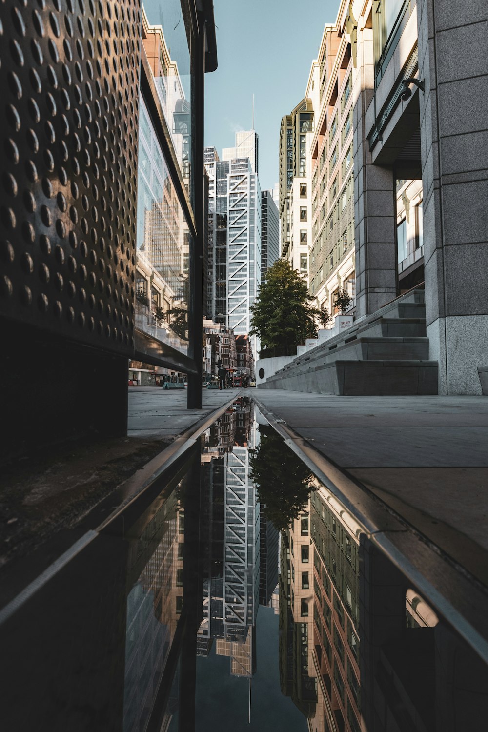 brown and white concrete building