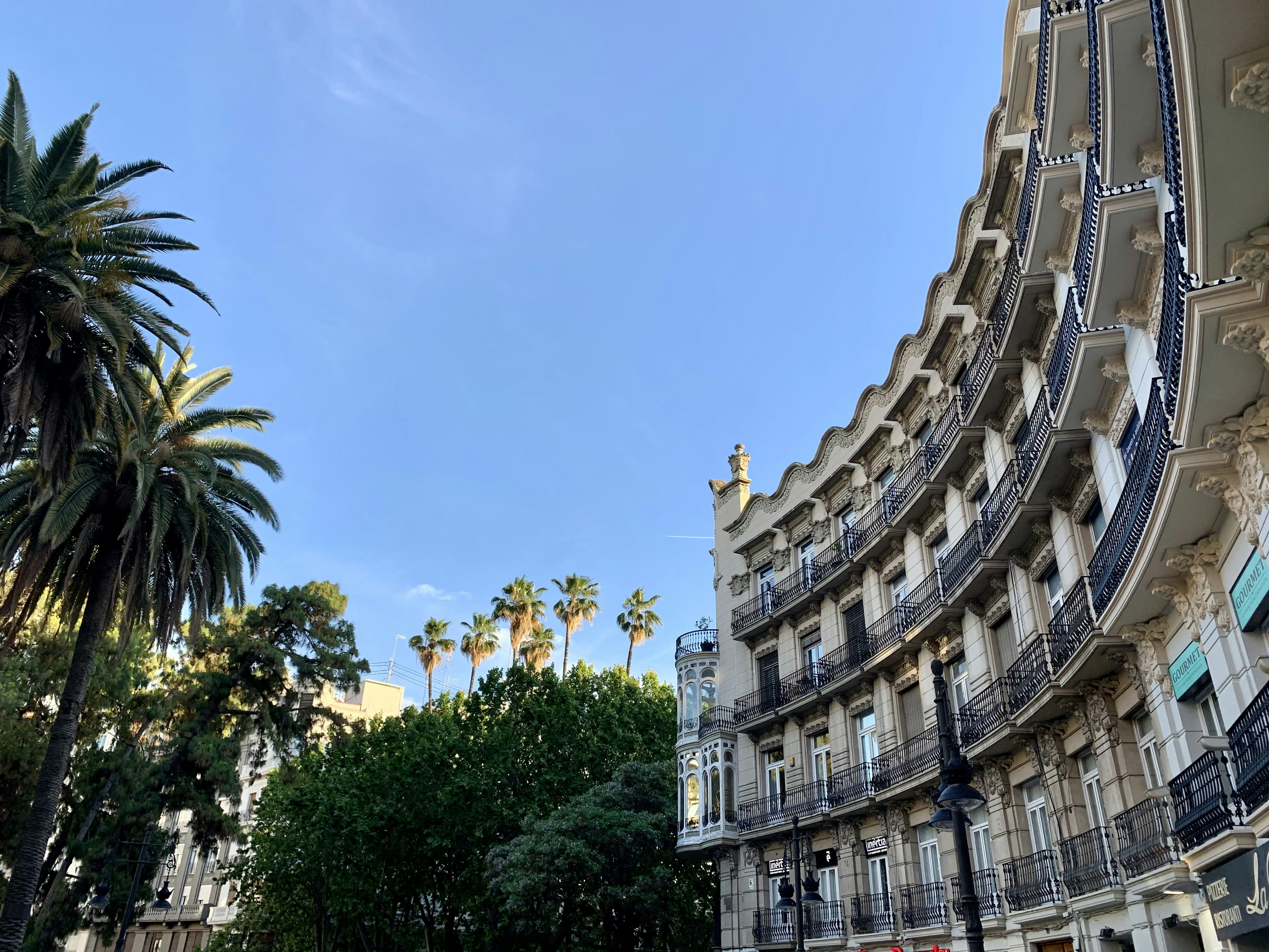 Best Hotels in Corona for Long Stays (2026)