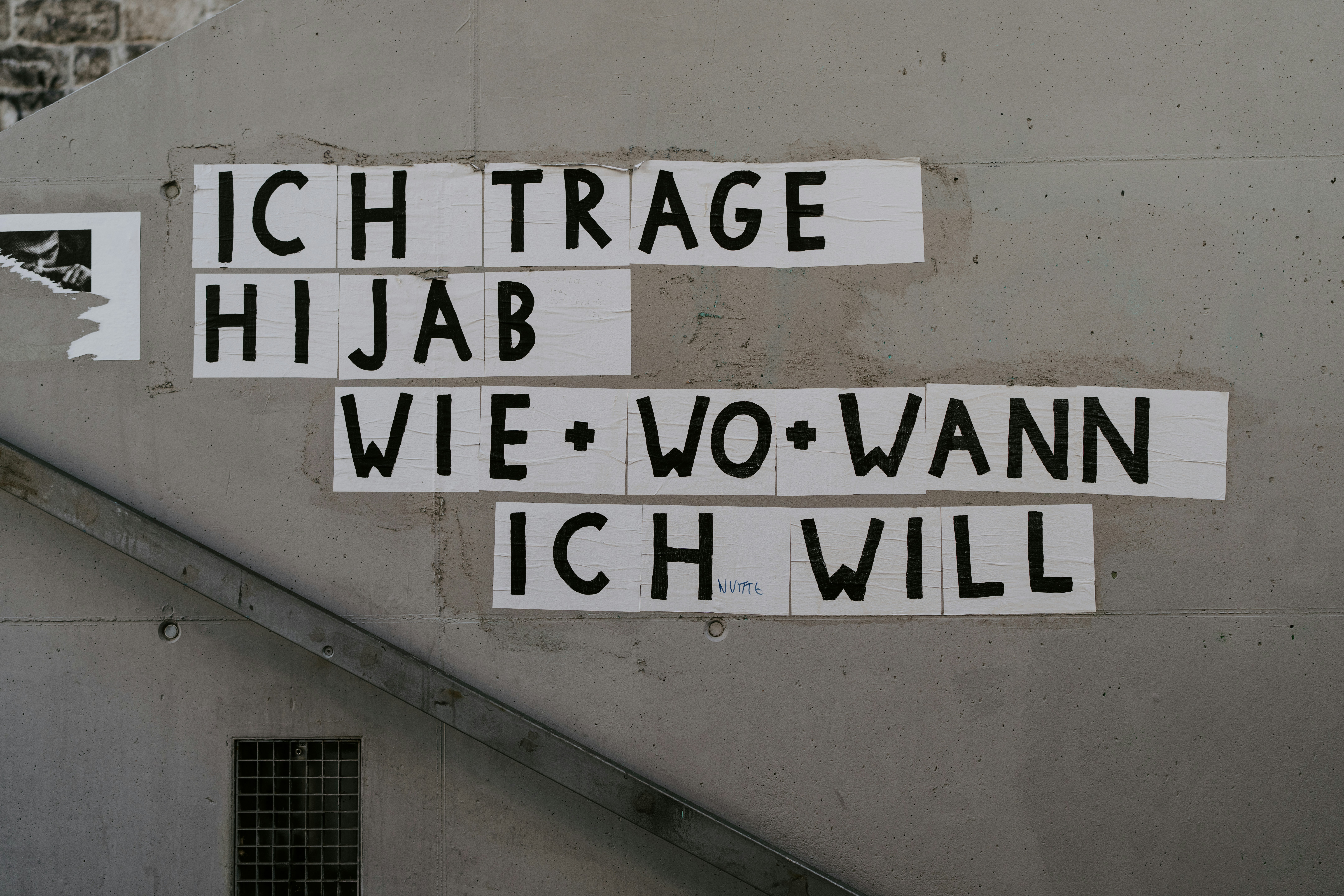 photo-1621408419154-03337d7e6fa3?ixid=M3wxMjA3fDB8MXxzZWFyY2h8MTB8fGNoYXR1cmJhdGUudm9tfGVufDB8fHx8MTc0NjczOTM1N3ww\u0026ixlib=rb-4.1.0