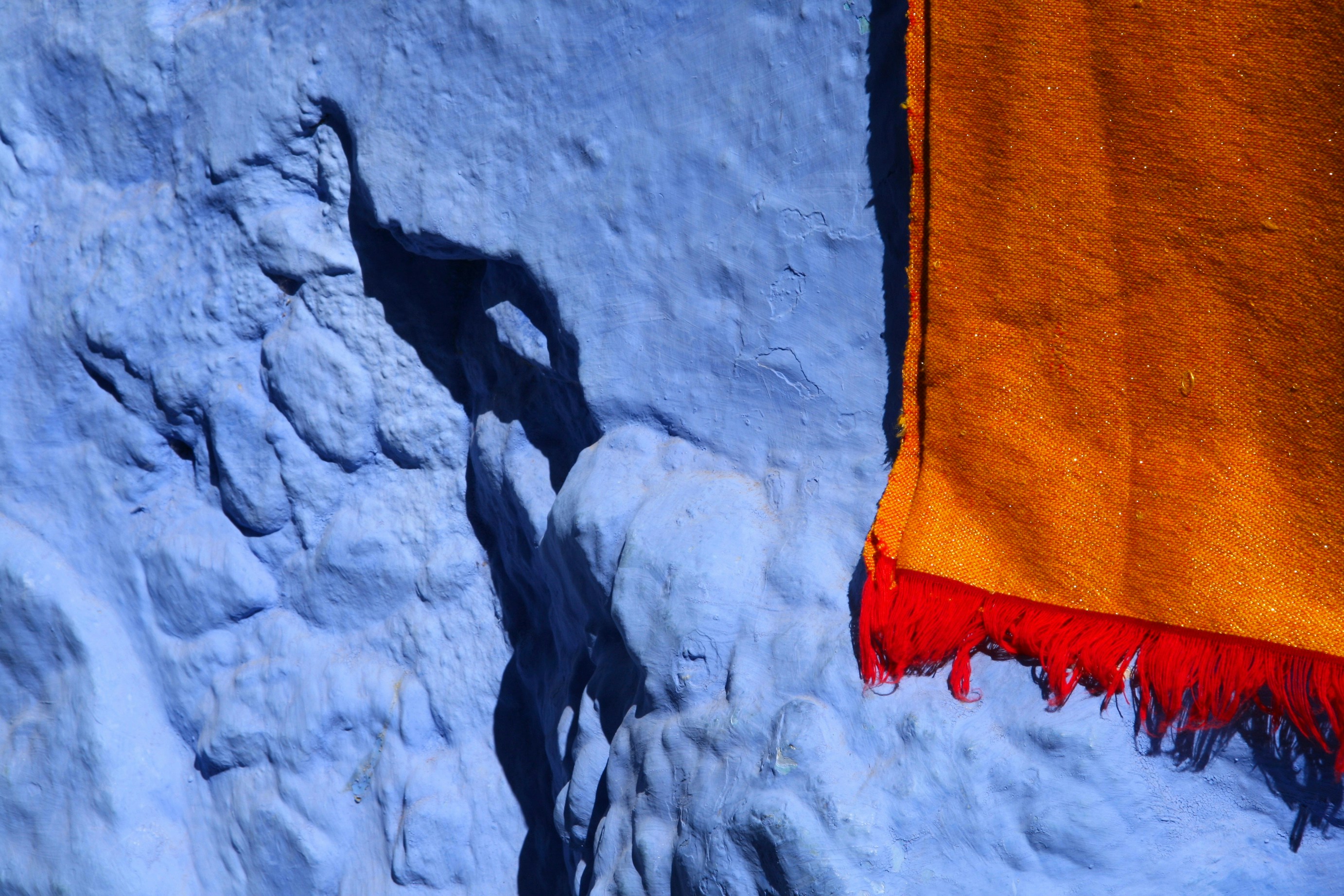 כִּוּוּץ כְּמוֹ אֶגְרוֹף קָפוּץ עַל כְּאֵבָהּ שׁ 1