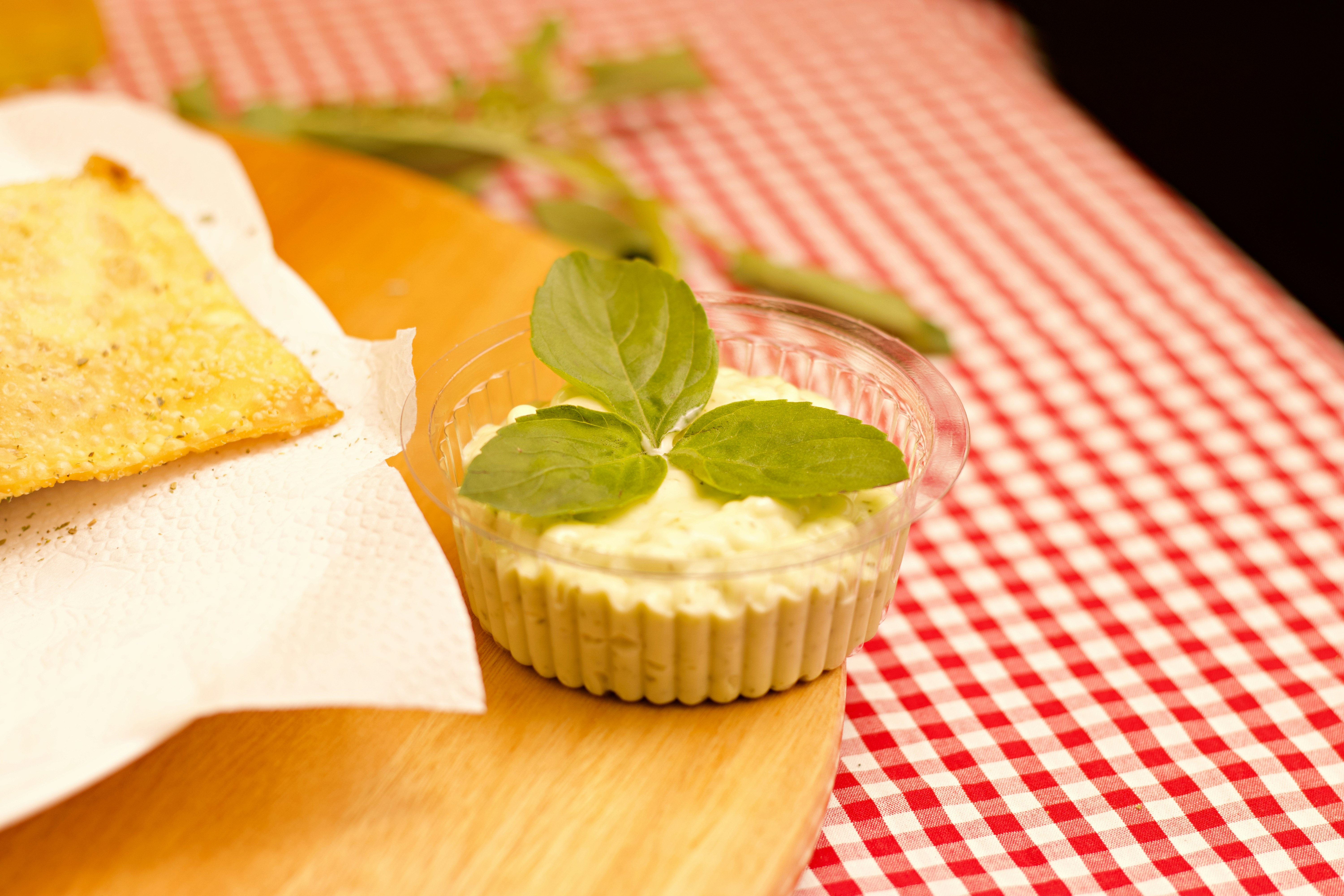 Magdalenas Saladas de Requesón y Espinacas