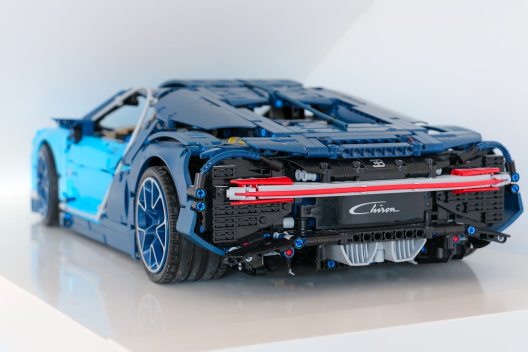 black and red chevrolet camaro, Lego Technic number 42083 // Instagram: collector.tz