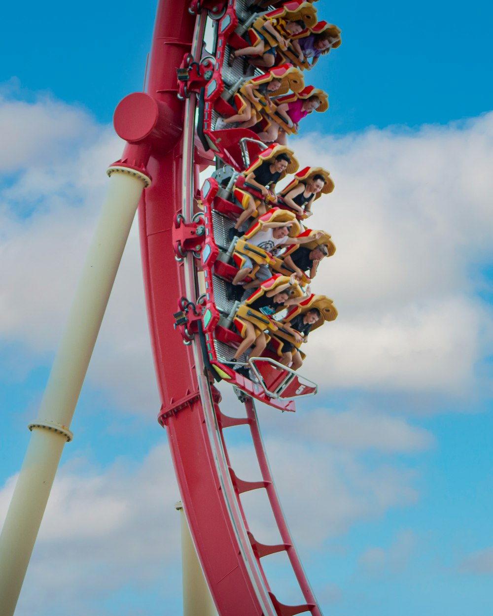 Free Images : track, adventure, amusement park, action, speed, thrill,  leisure, roller coaster, loop, amusement ride, outdoor recreation,  nonbuilding structure 2816x2112 - - 936404 - Free stock photos - PxHere