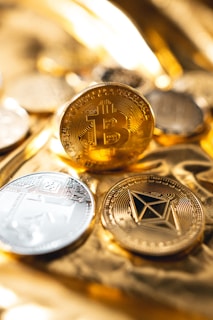 silver and gold round coins