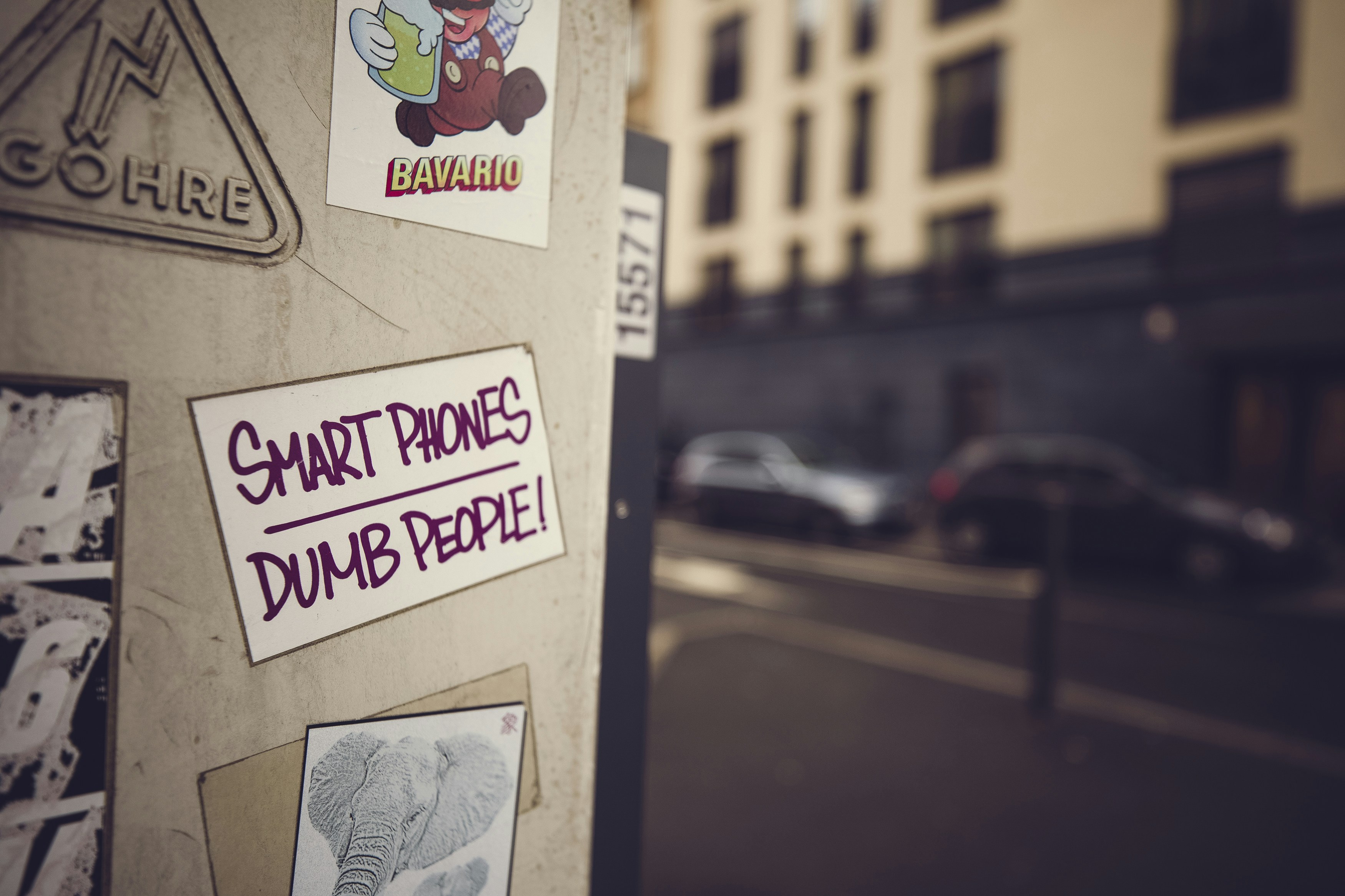 https://images.unsplash.com/photo-1621524440591-8f7cf4aa0949?ixid=M3w2MjYzNjJ8MHwxfHNlYXJjaHwxfHxGQiUyMFNvY2lldHl8ZW58MHwwfHx8MTcyNTkyNDYyOHww&ixlib=rb-4.0.3