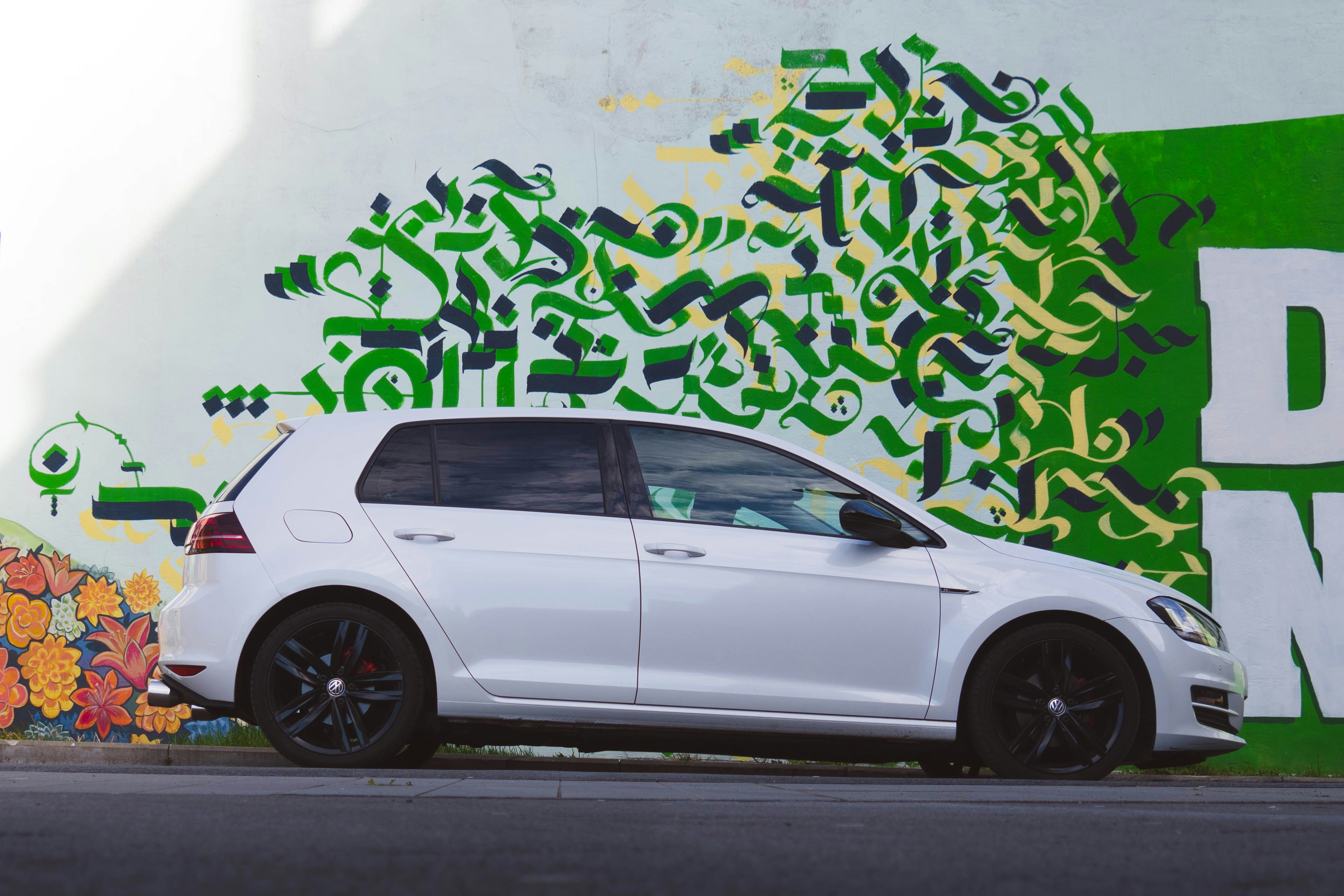 Car wallpaper, Sports car, Automotive background, 4K vehicle, ilustrasi artikel Rev Up Your Screen: Discover the Thrill of 4K Car & Automotive Wallpapers 5