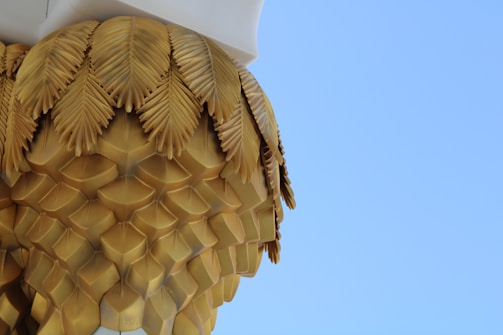 Detail of the royal blue and silver designs reflecting natural beauty and composure during a presentation.