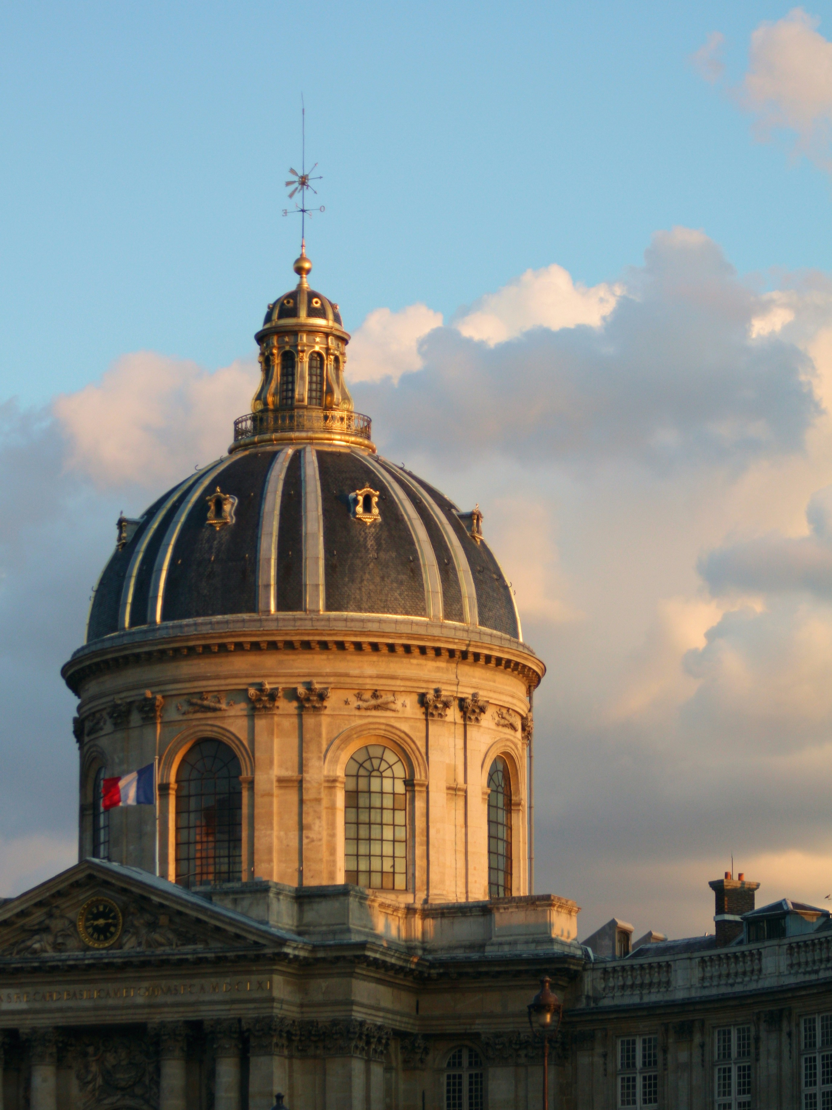 Photo by manish_tulaskar