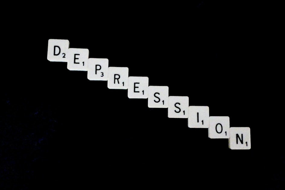 High-Functioning Depression: The Signs Most People Miss in Themselves