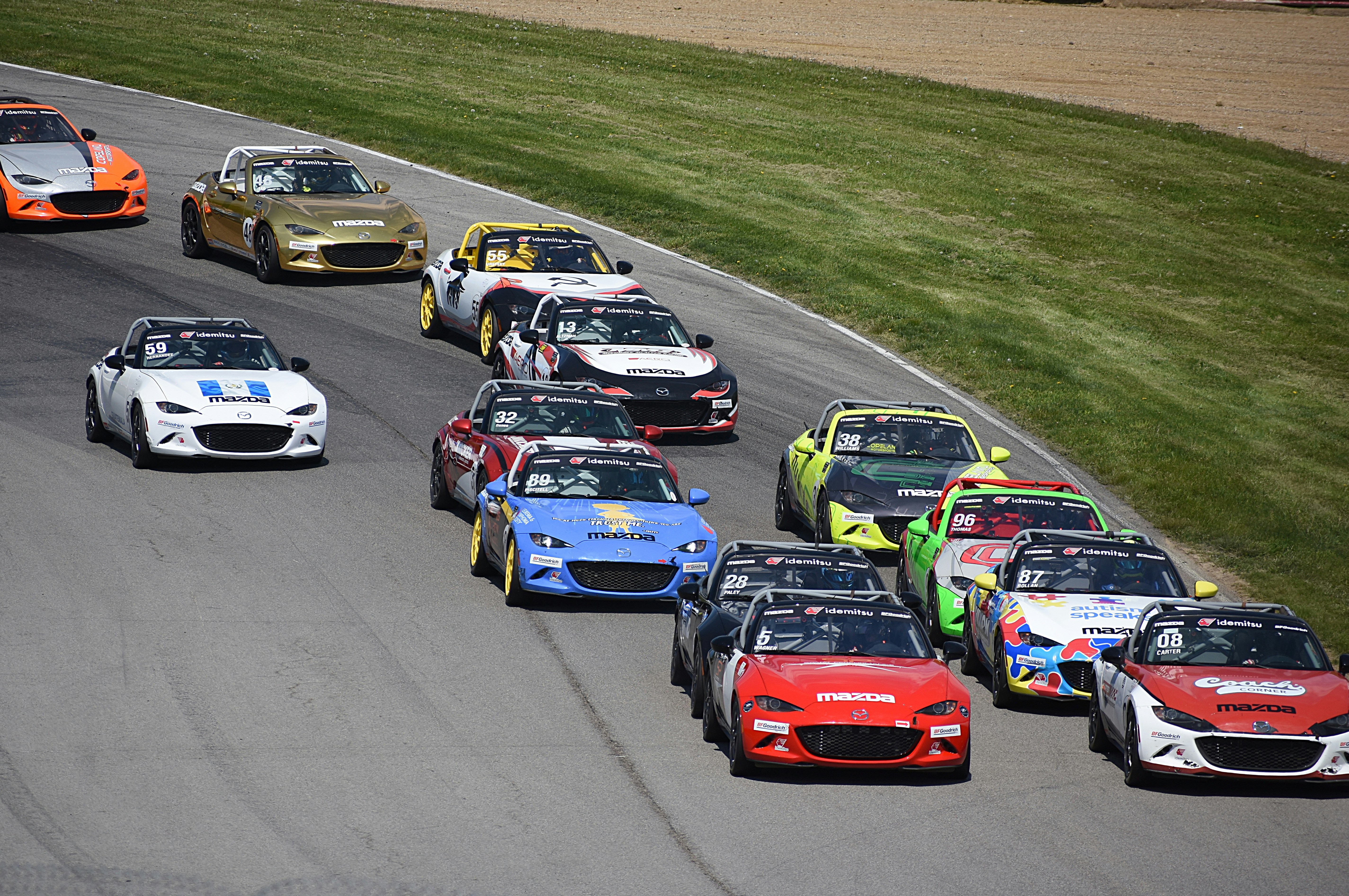 Madza MX-5 Cup race