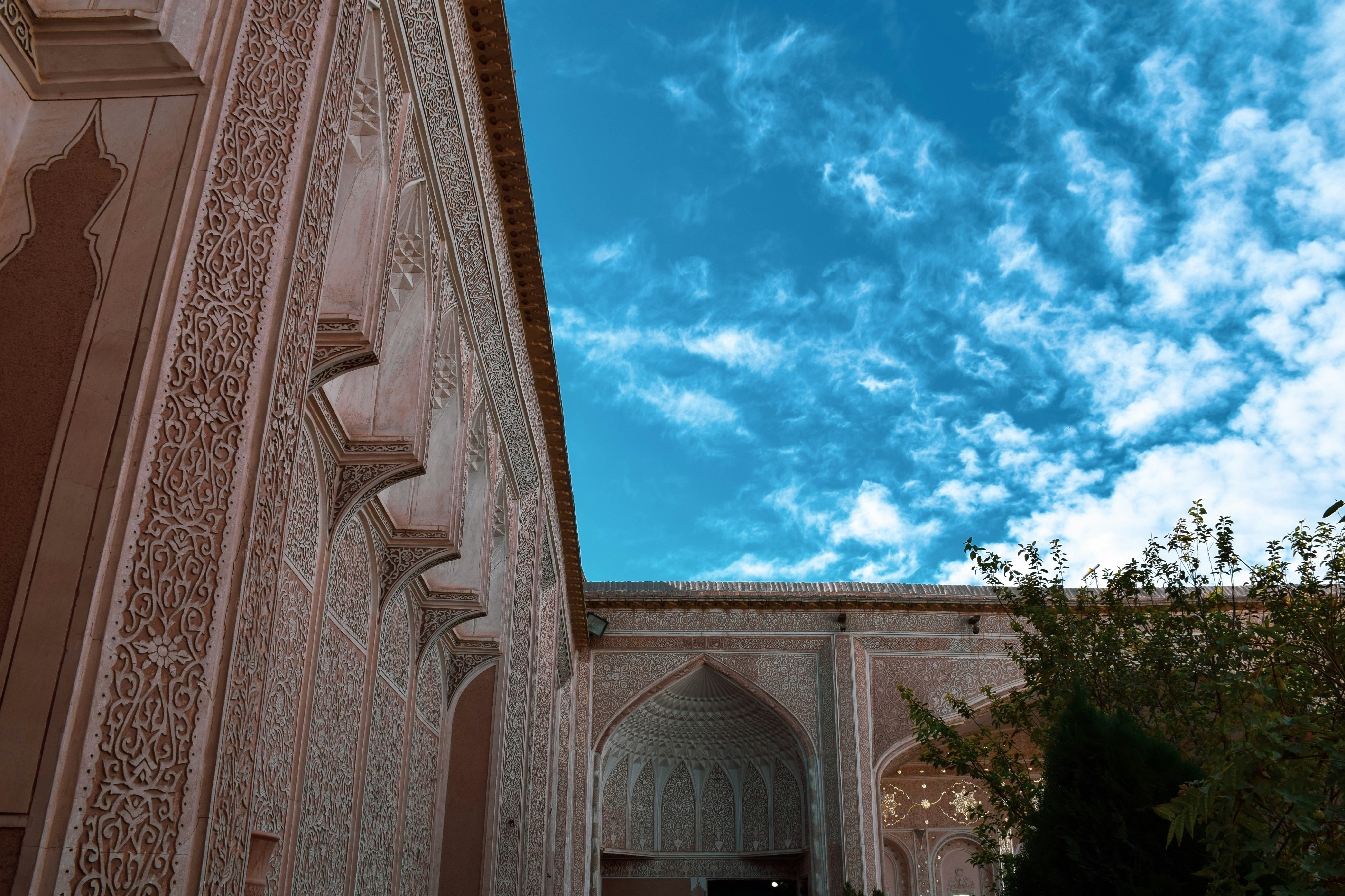 Photo by niloofarkanani