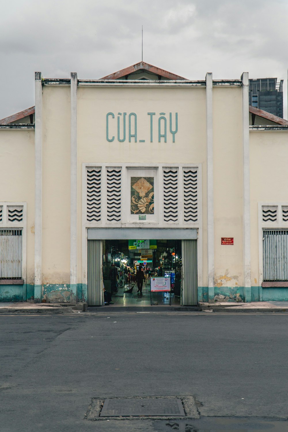 white and blue store front