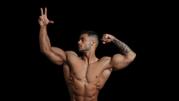 Bodybuilder Meets World's Strongest Man