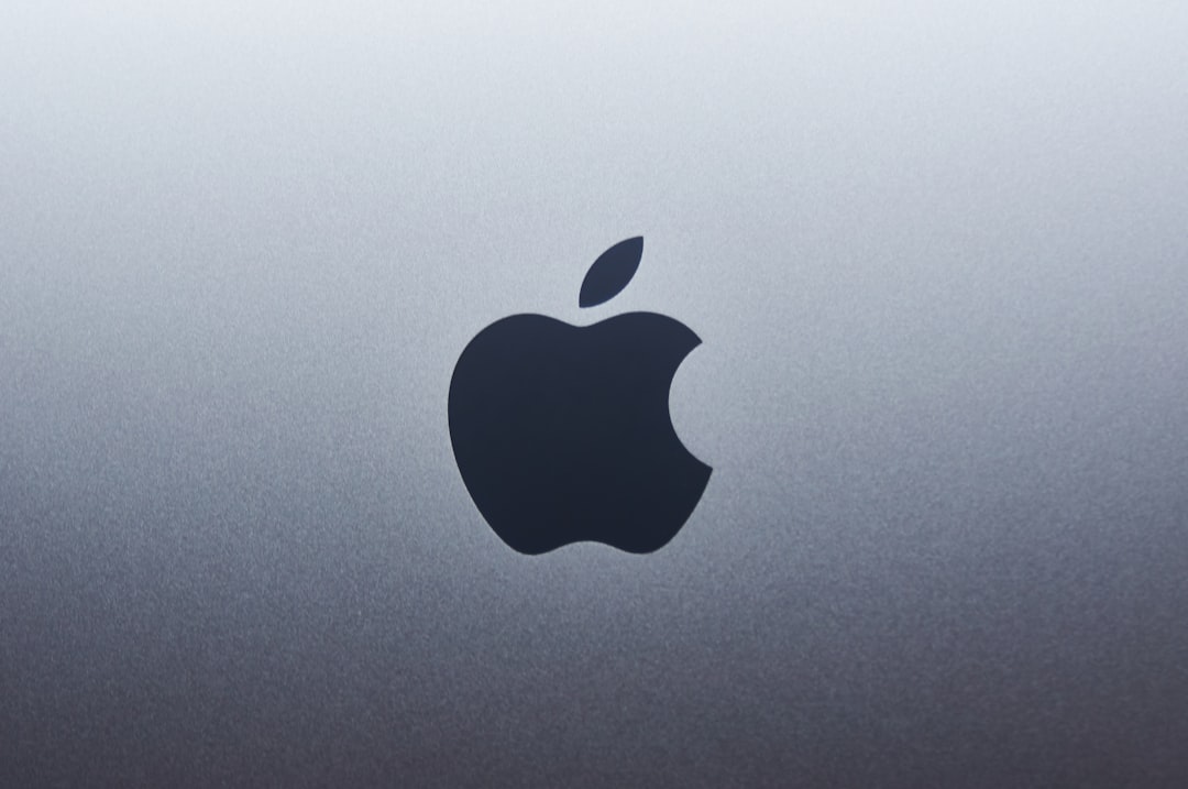 Apple Gets Sued over Peer-to-Peer Payment Fees