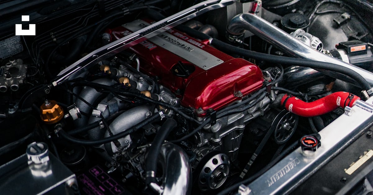 Black and red car engine bay photo – Free Rwd Image on Unsplash