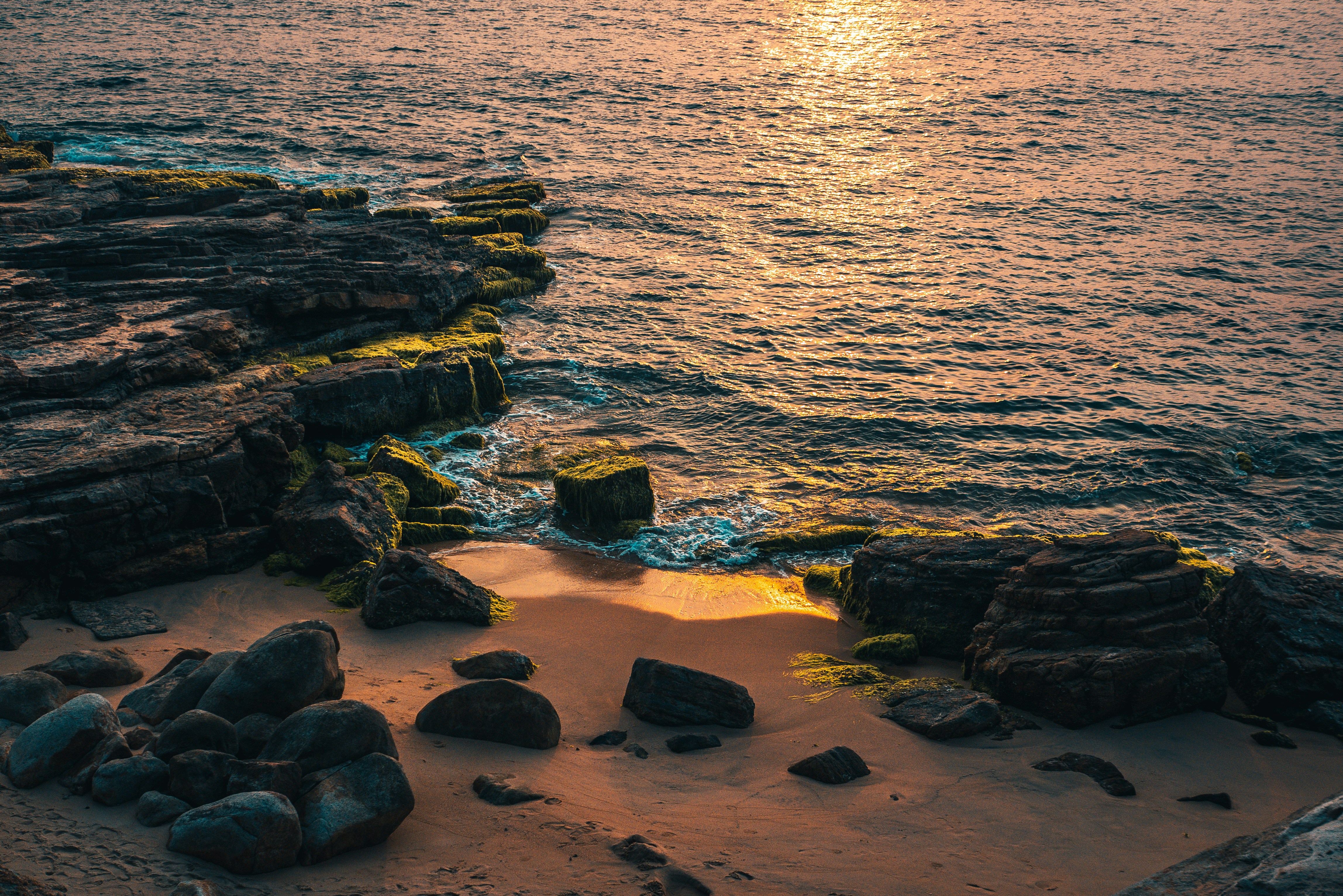 Photo by raimondklavins