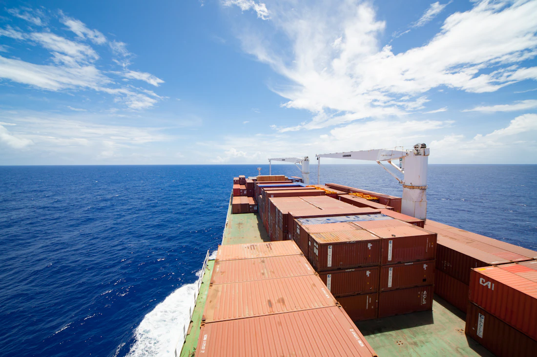 Cargo deck of a general cargo vessel