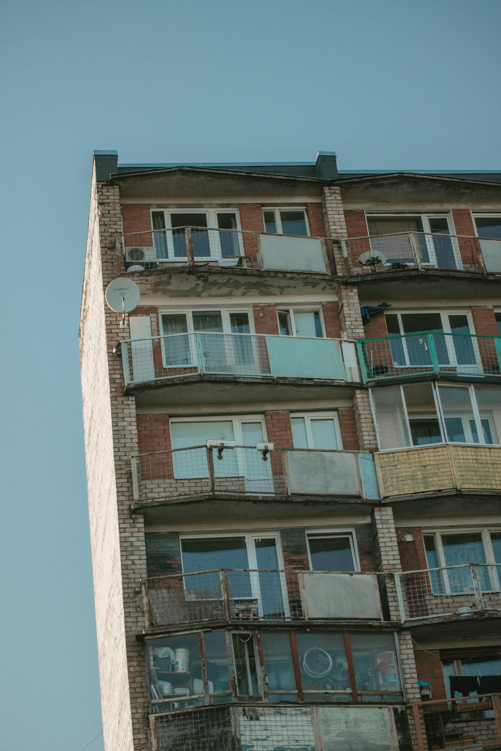 blue and brown concrete building