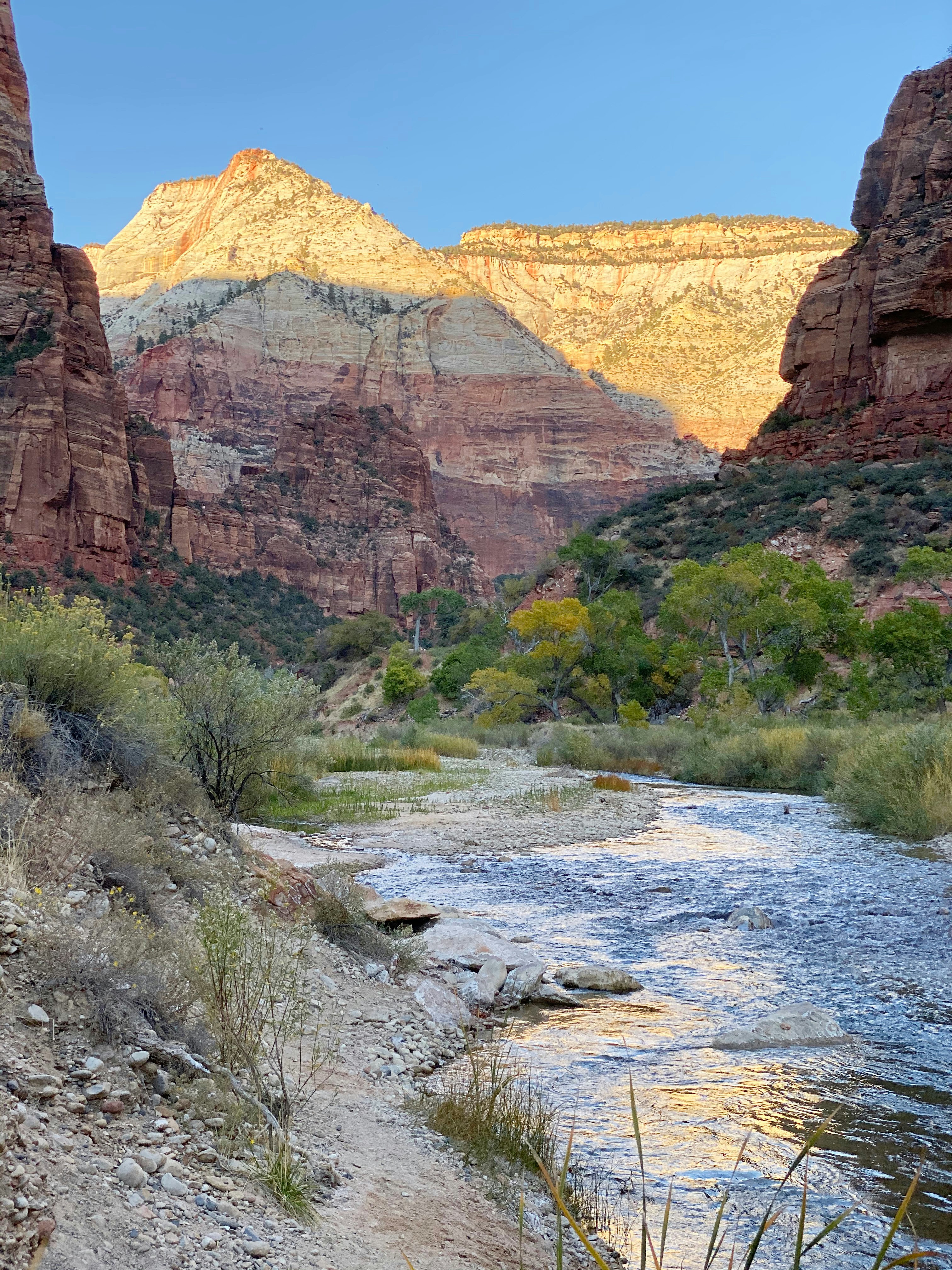 Photo by datingjungle