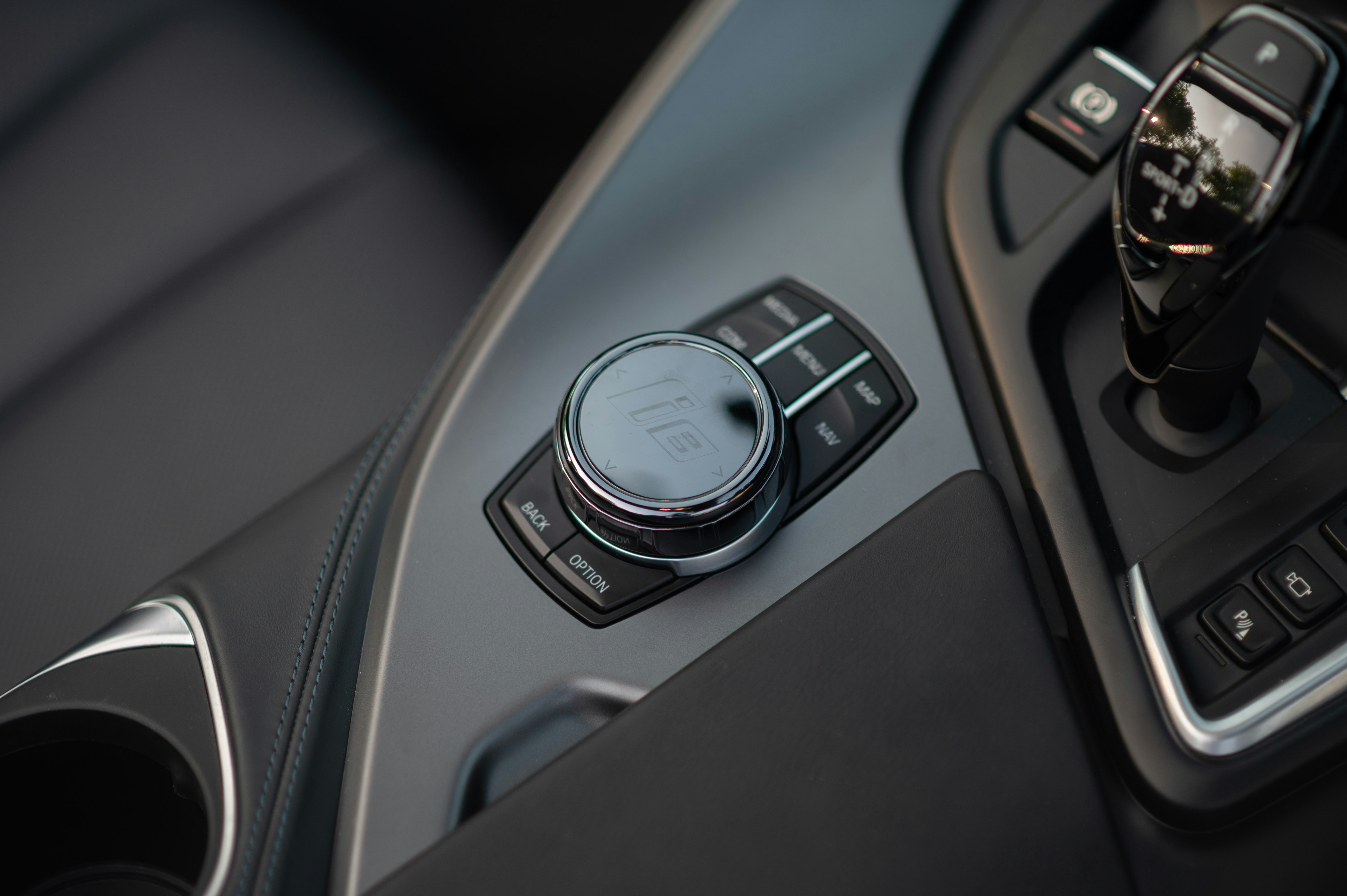 Photo by sandratansh