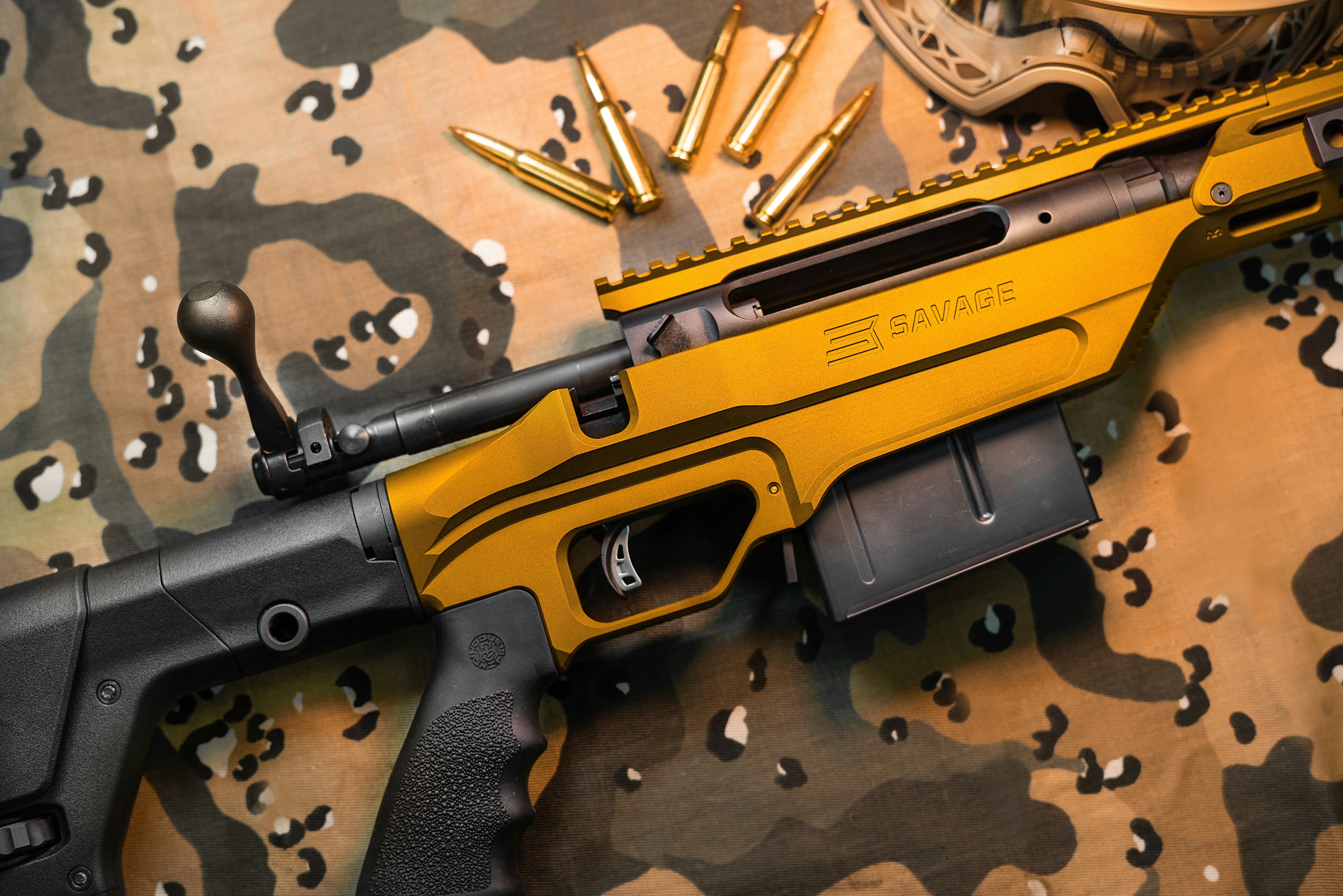 HÜGA Heated Cushion (Battery-Powered Warmth)