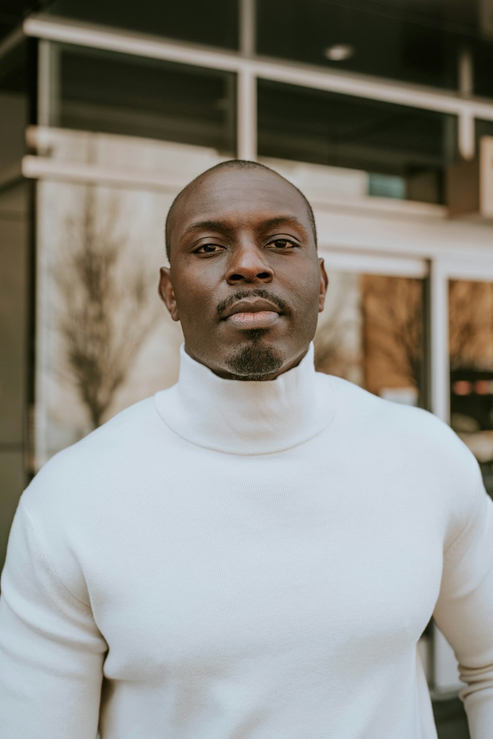 man in white crew neck shirt