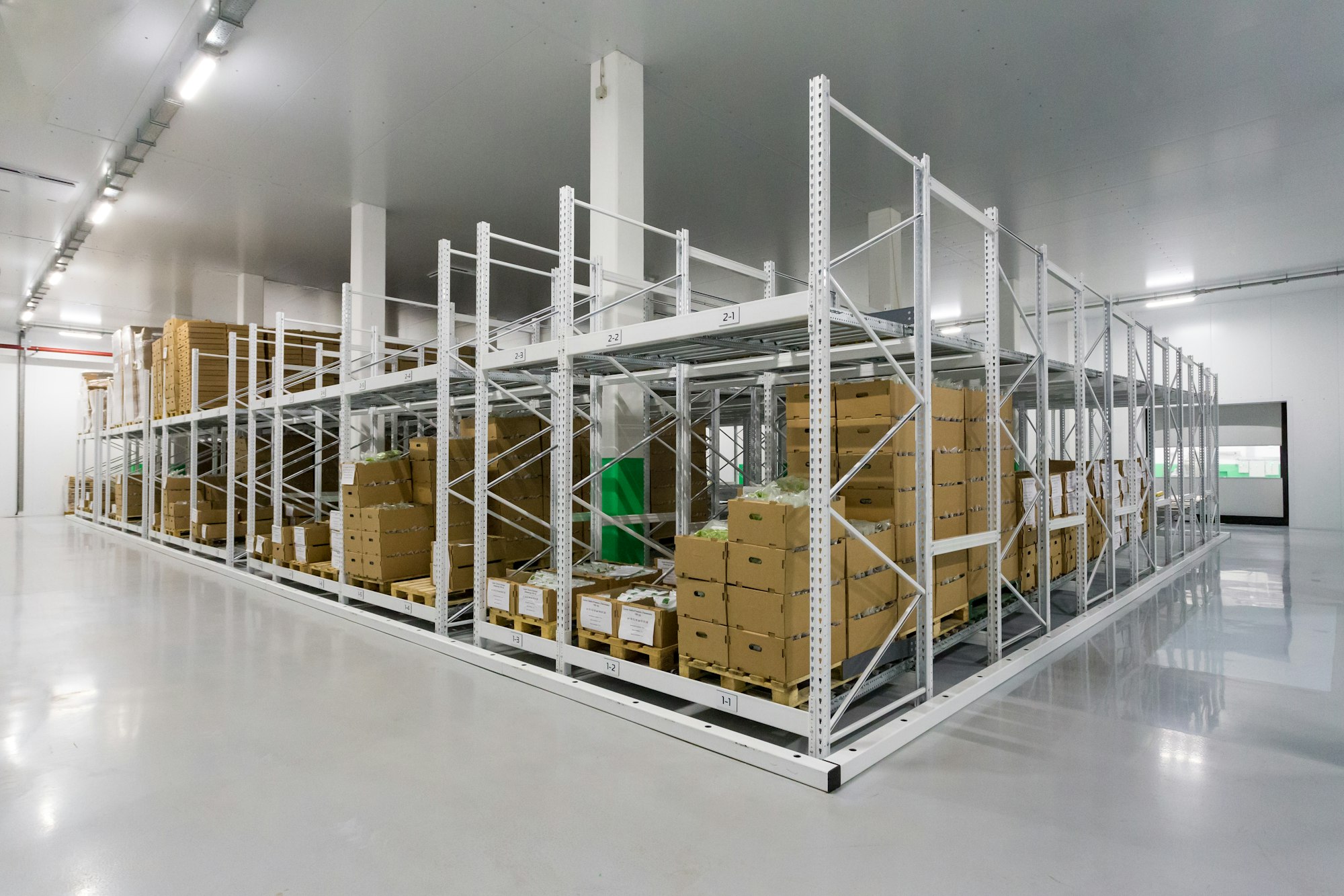 Distributors: OMS for Effective Warehouse and Inventory Management