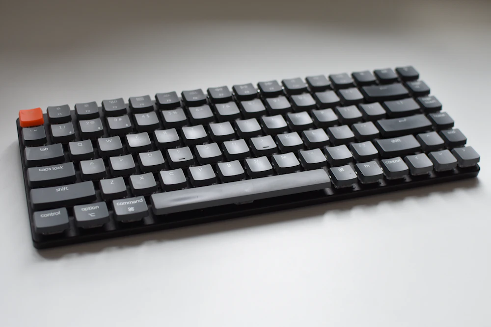 Review: Teclado Mecânico Keychron K2 - O Rei do Custo-Benefício?