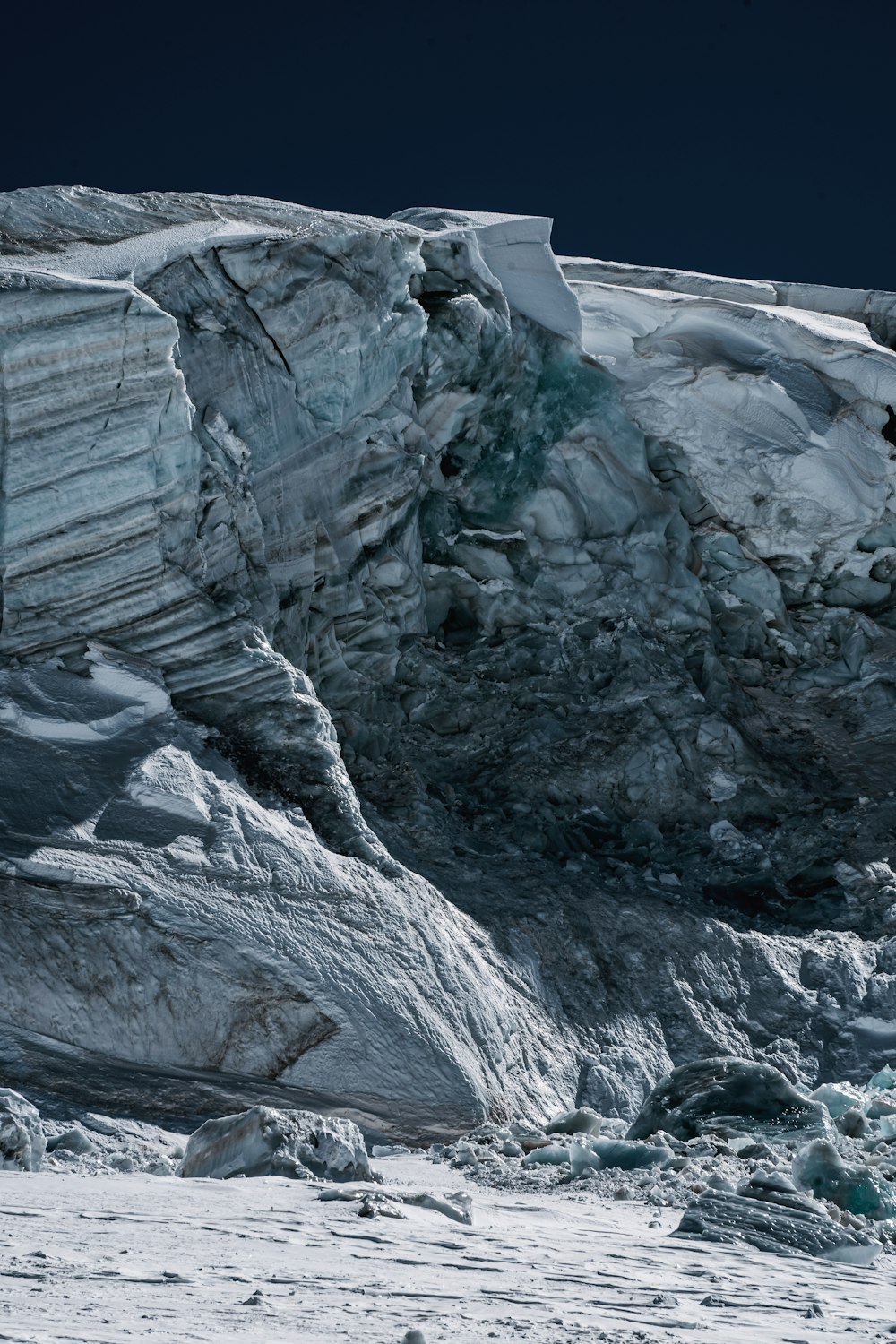 gray and white rock formation