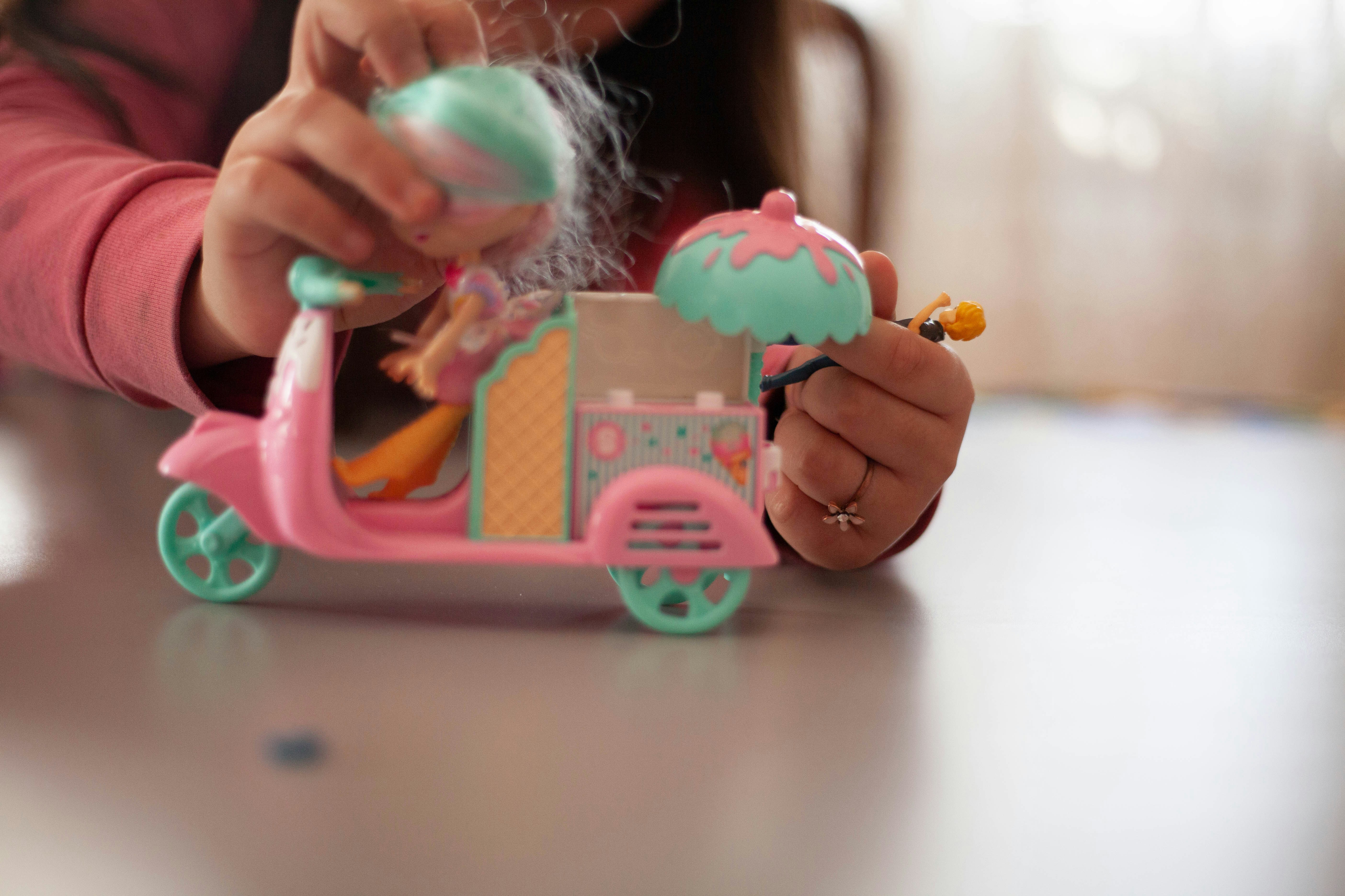 9 Toy Buying Guide Mistakes Parents Often Make