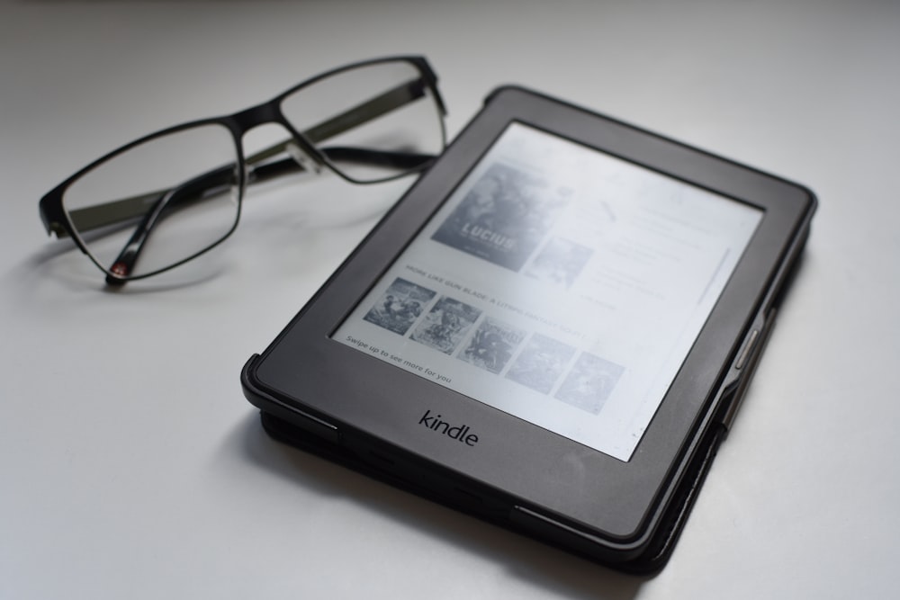 black amazon e book reader