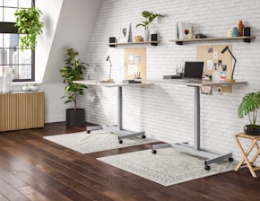 black laptop computer on table