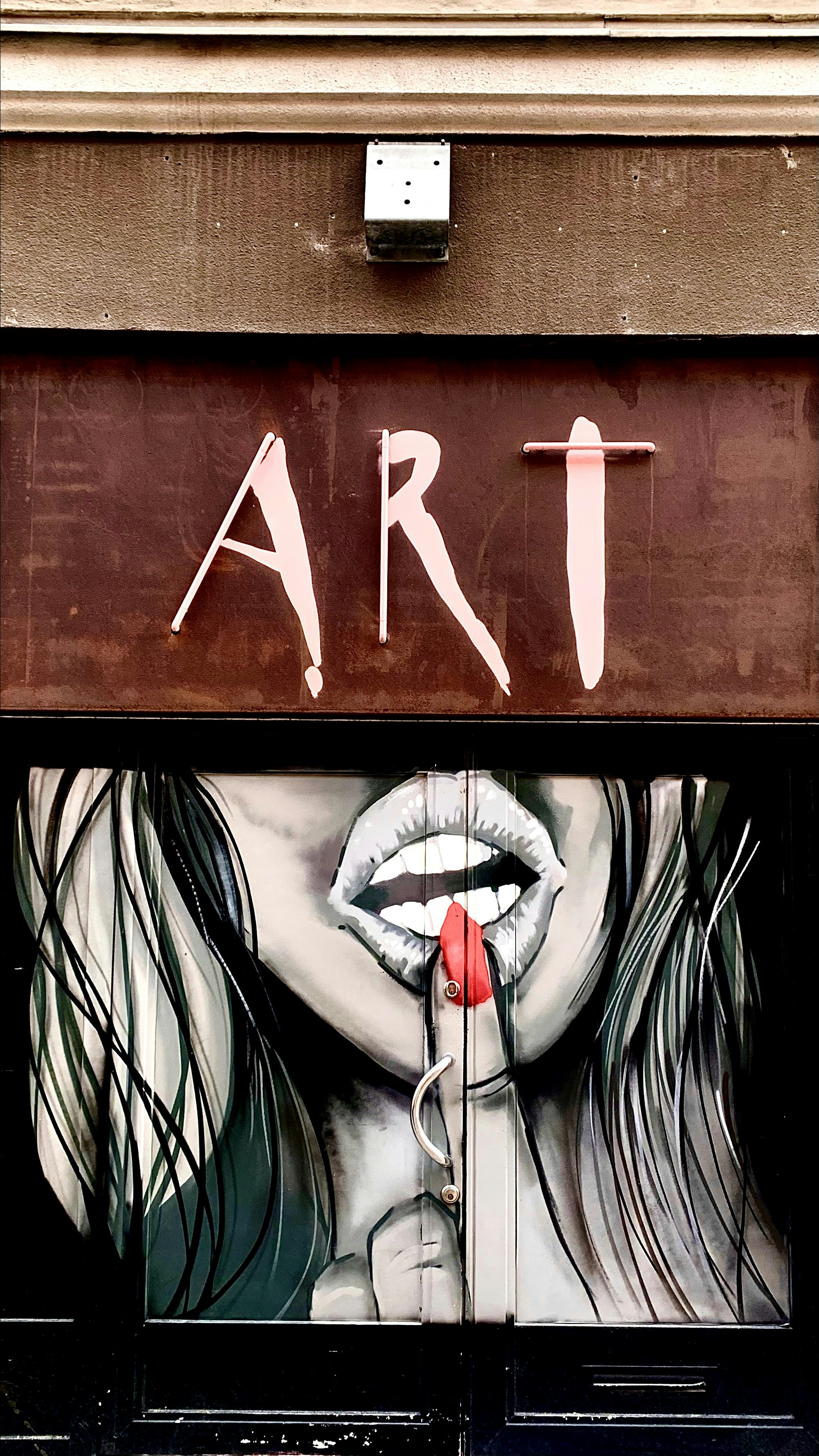 THEE NAIL HIVE's image