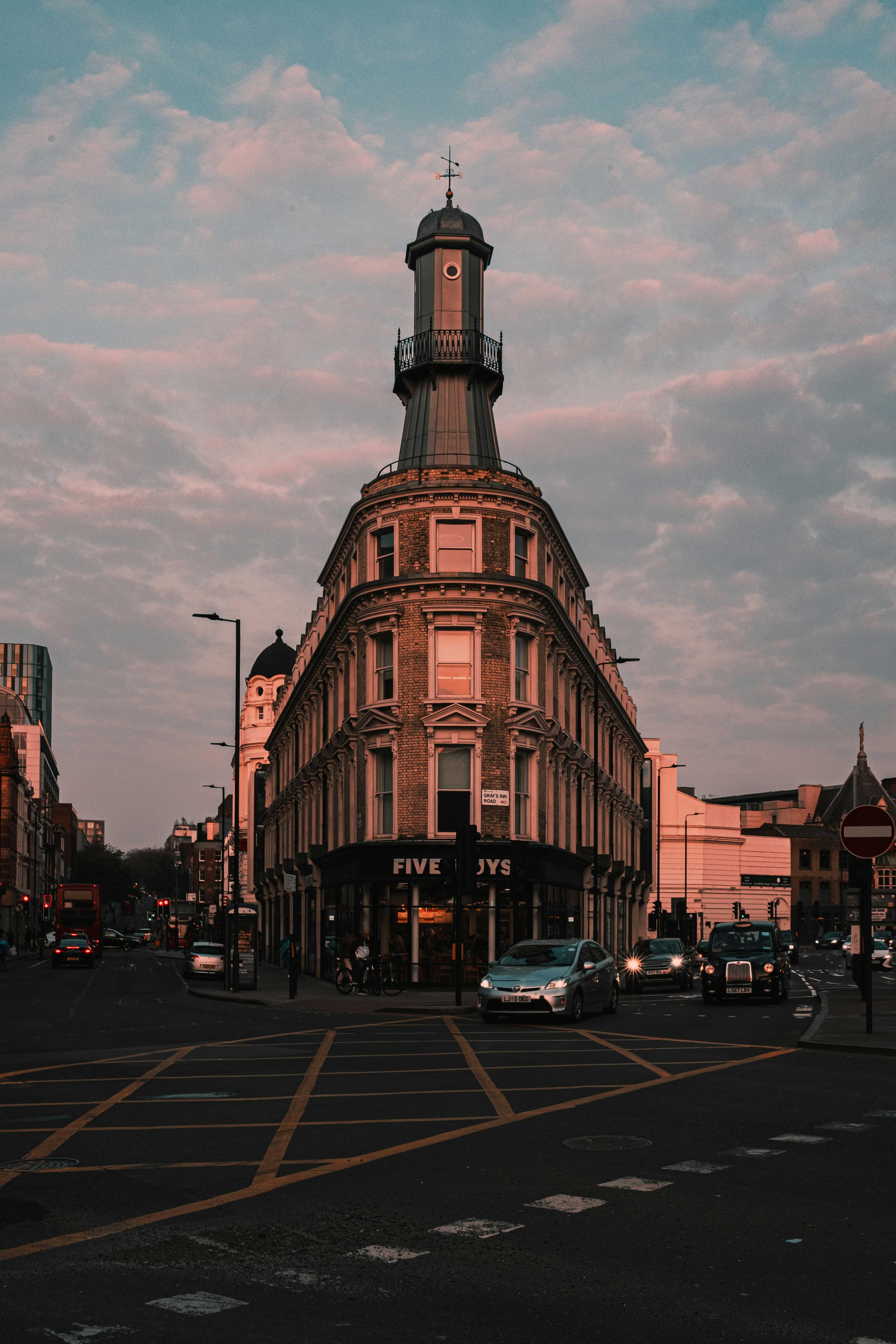 Photo by reganography