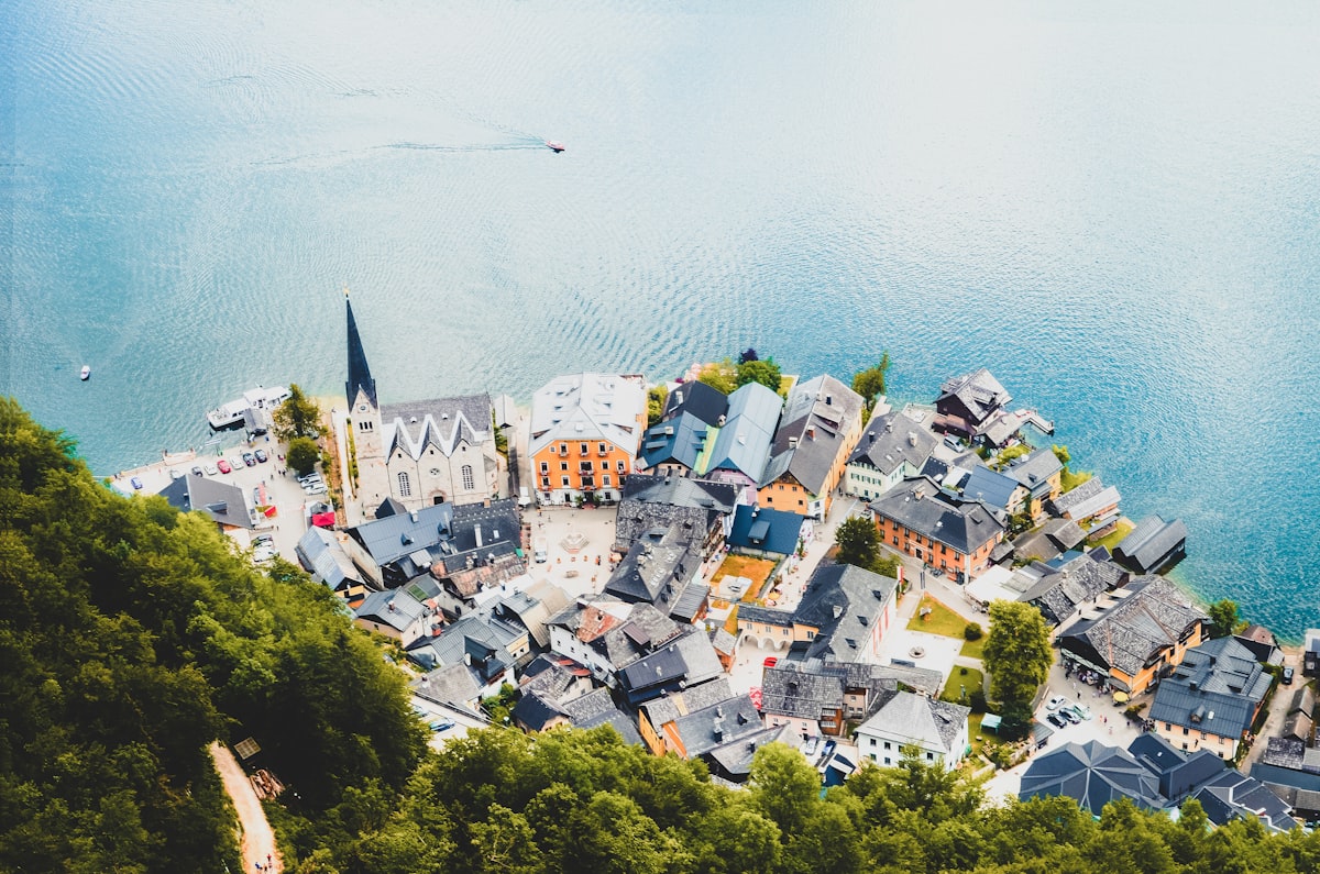 Alpine panorama and summit above Hallstatt