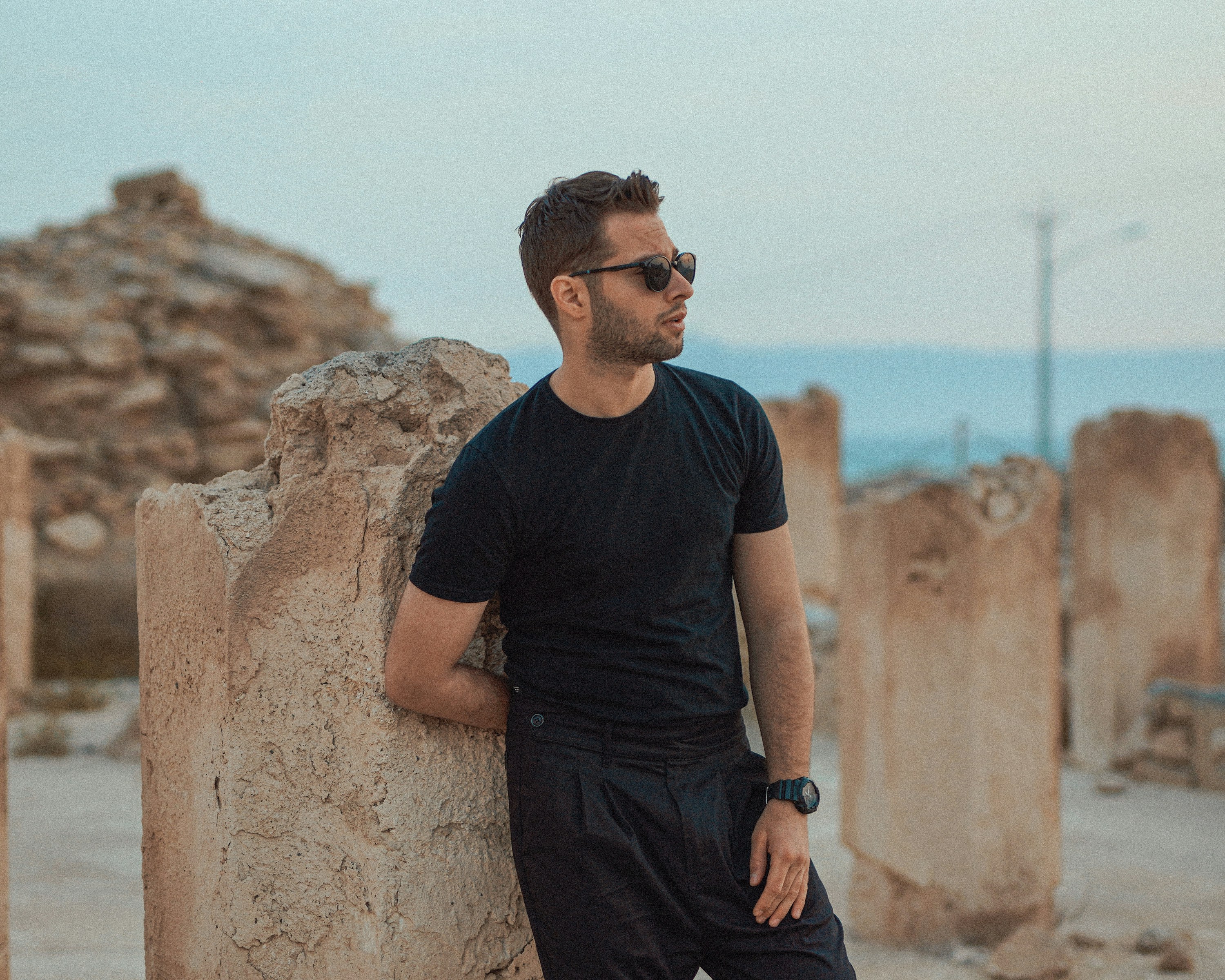 Photo by behrouzsasani