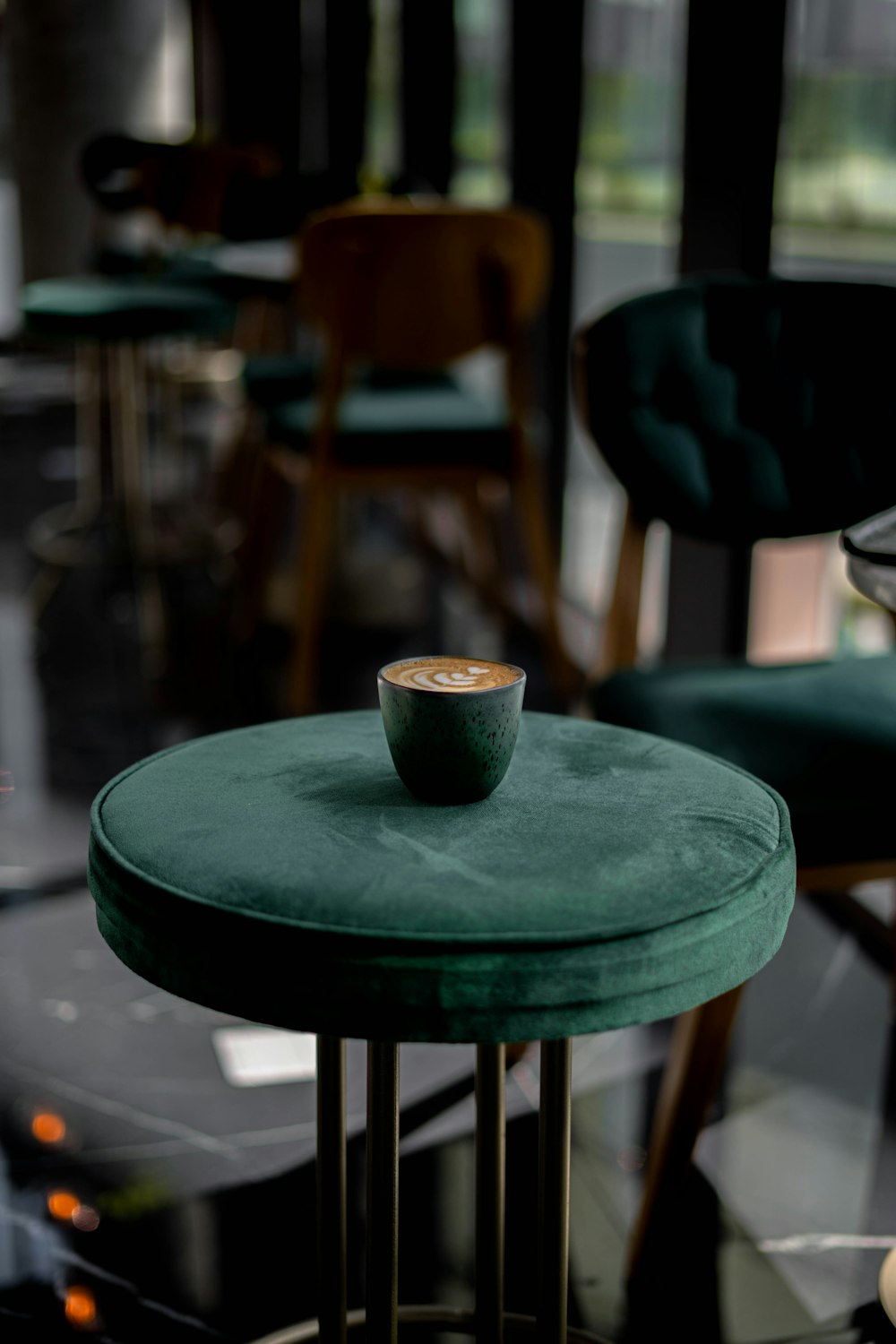 green round table with chairs